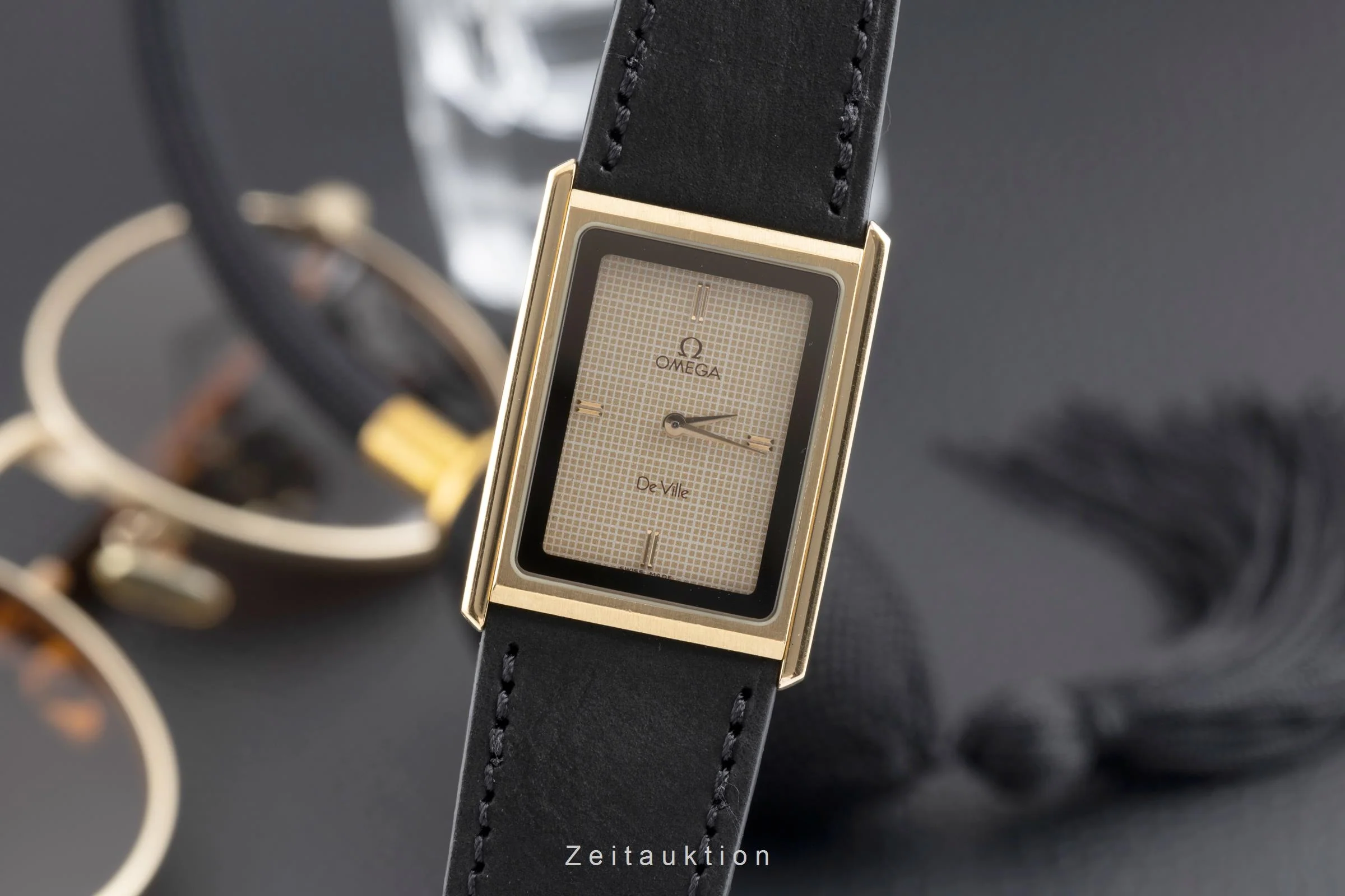 Omega De Ville gilt / steel quartz men's watch 191.0186 Vintage  [2504851] - Image 2