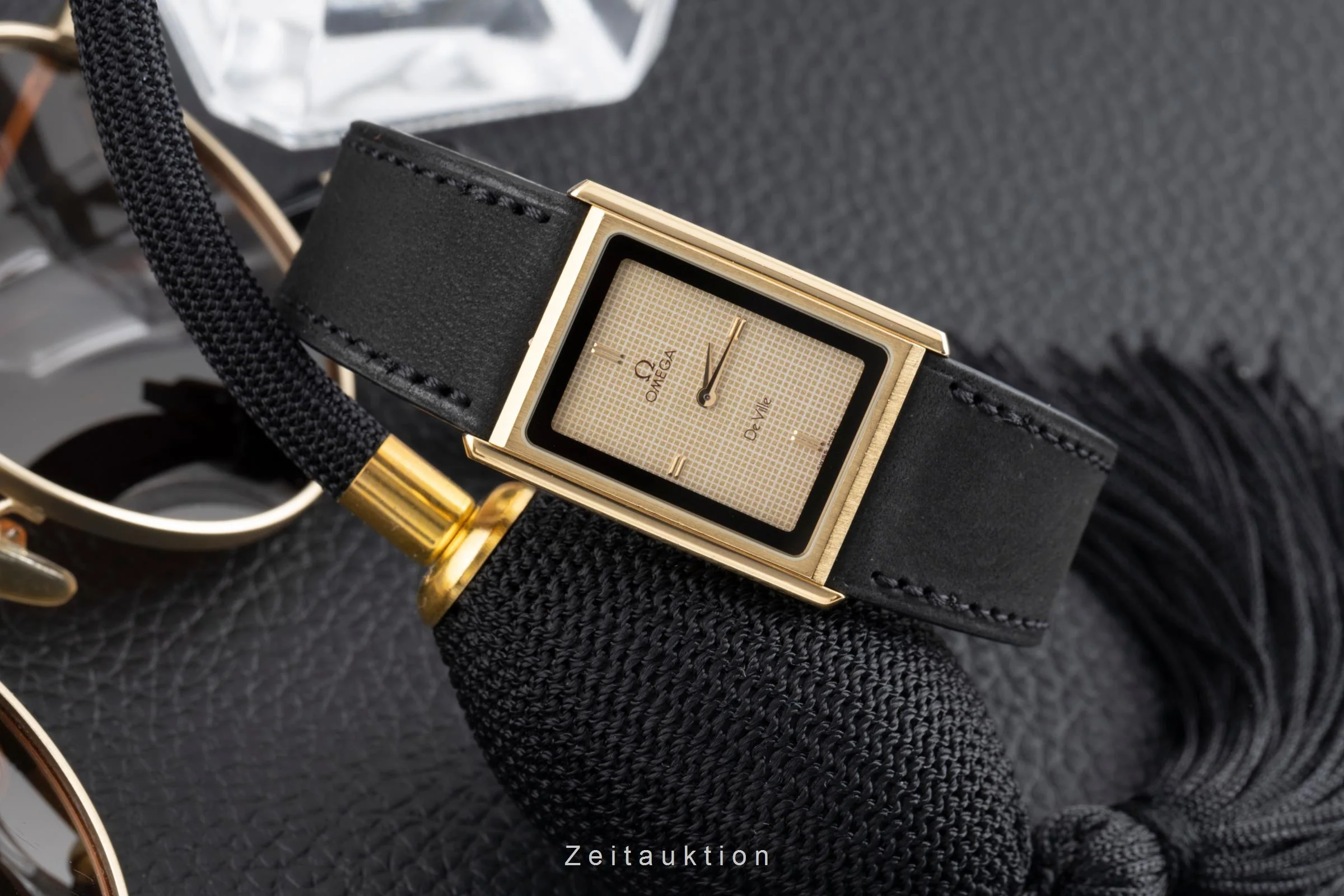 Omega De Ville gilt / steel quartz men's watch 191.0186 Vintage  [2504851] - Image 3