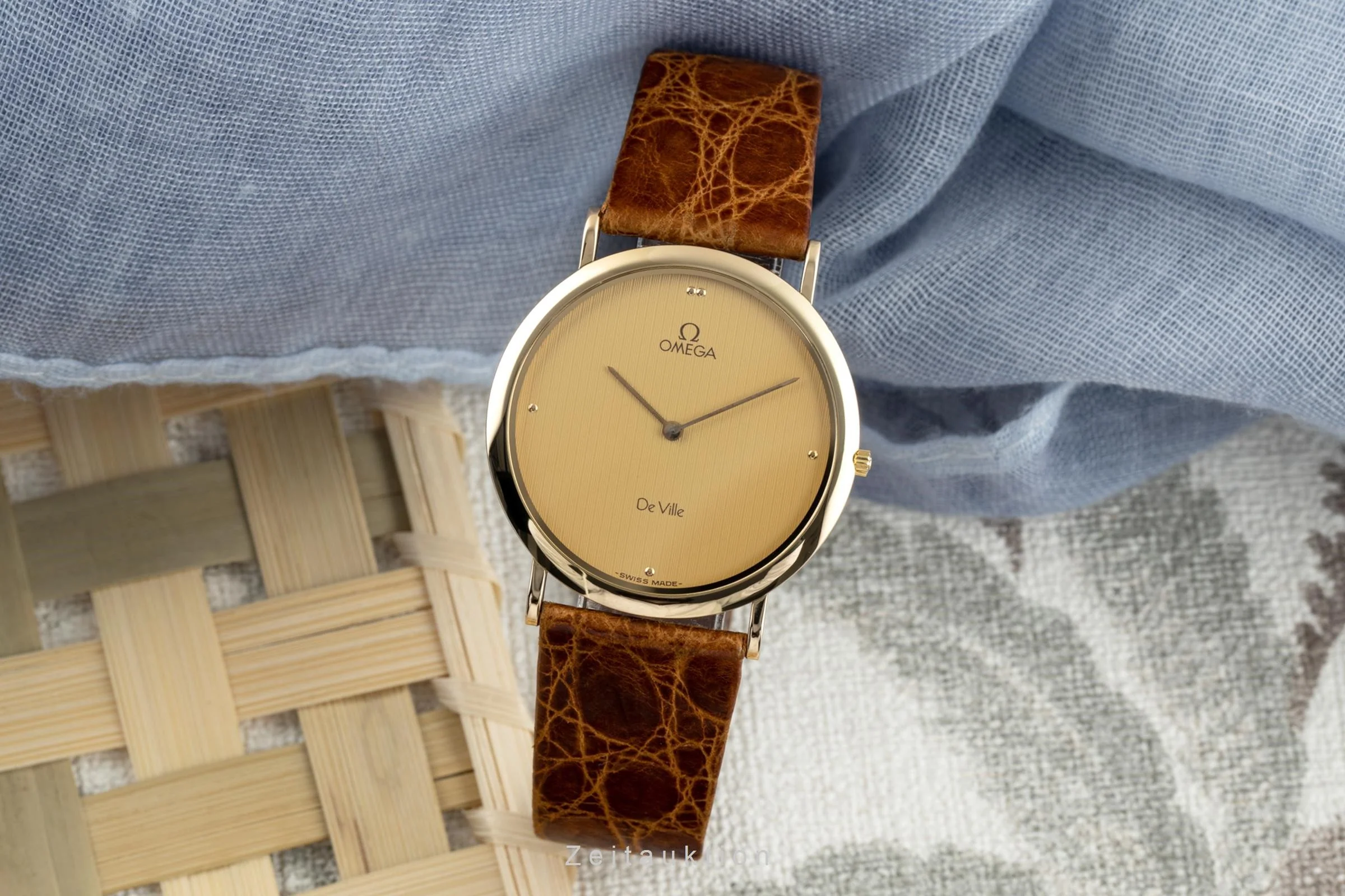 Omega De Ville gold-plated quartz unisex 191.0222  [2200461] - Image 3