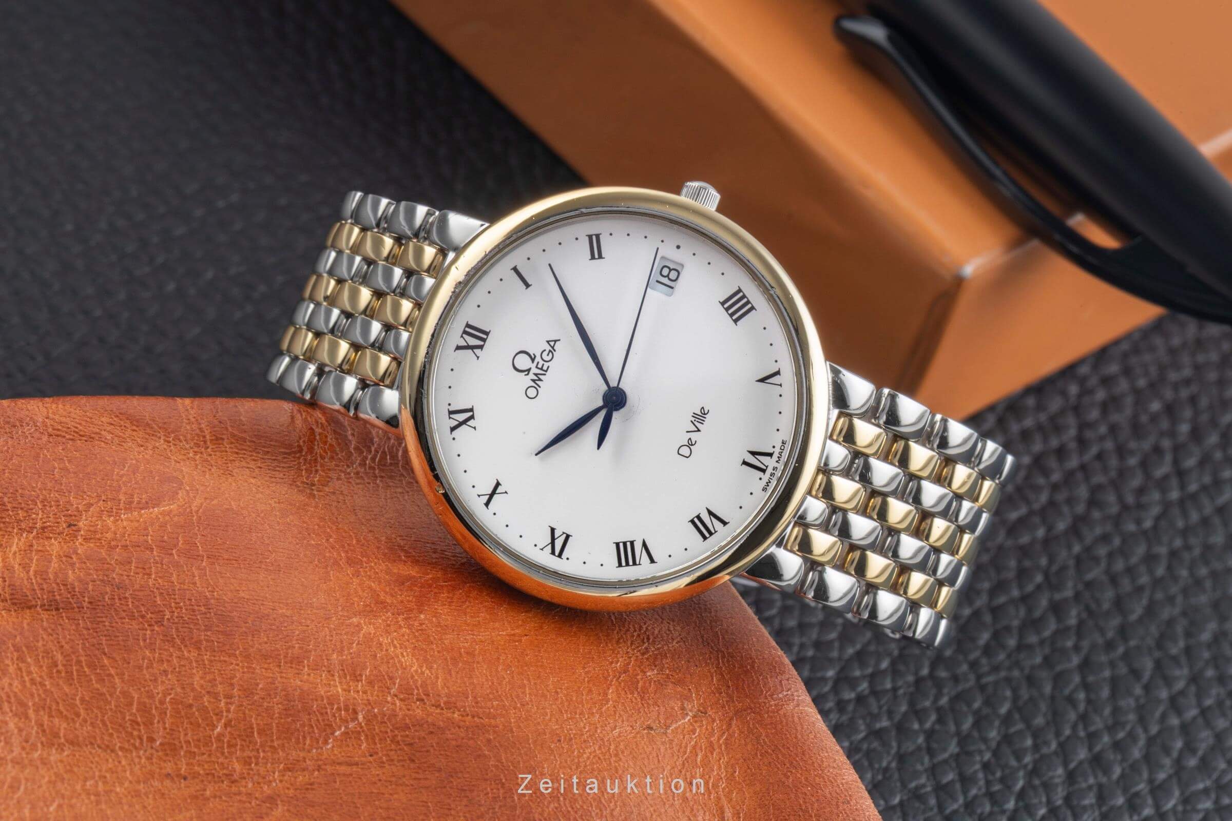 Omega De Ville steel / gold quartz men's watch 396.2432  [2501186] - Image 3