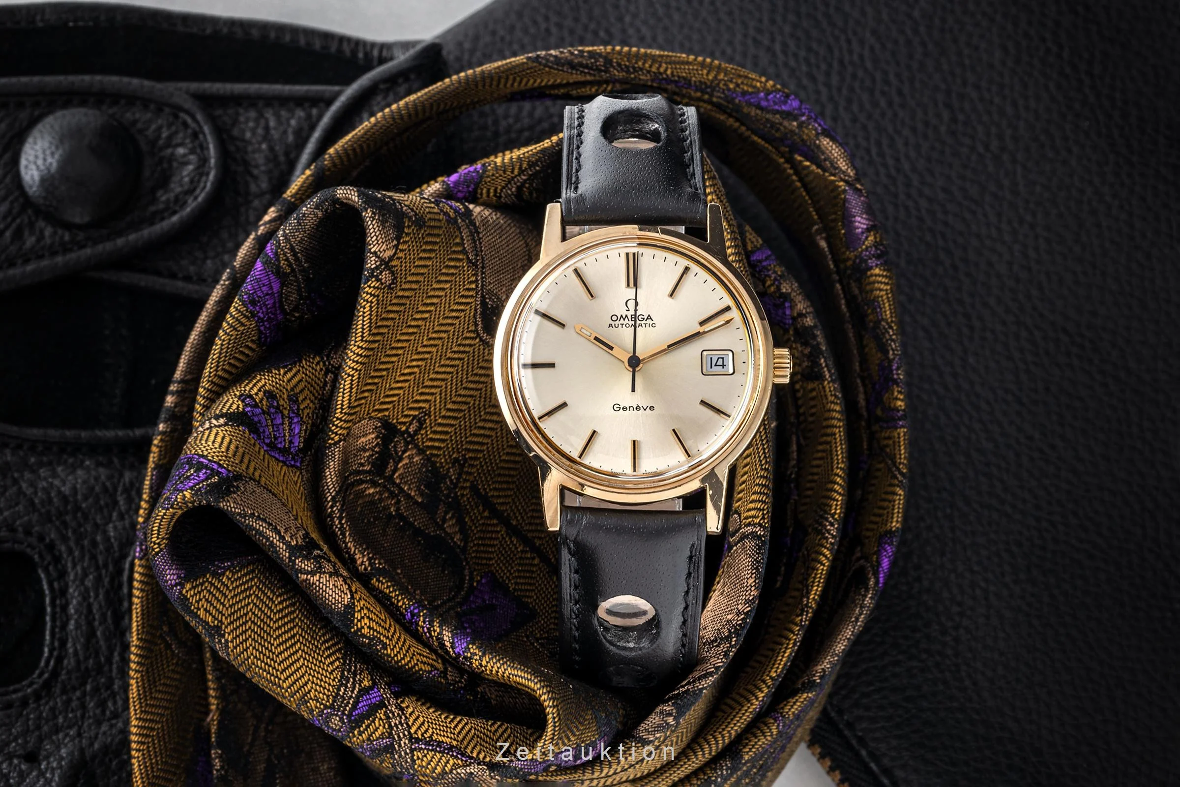 Omega Geneve gilt-brass automatic men's watch 166.0163  [2301773] - Image 3