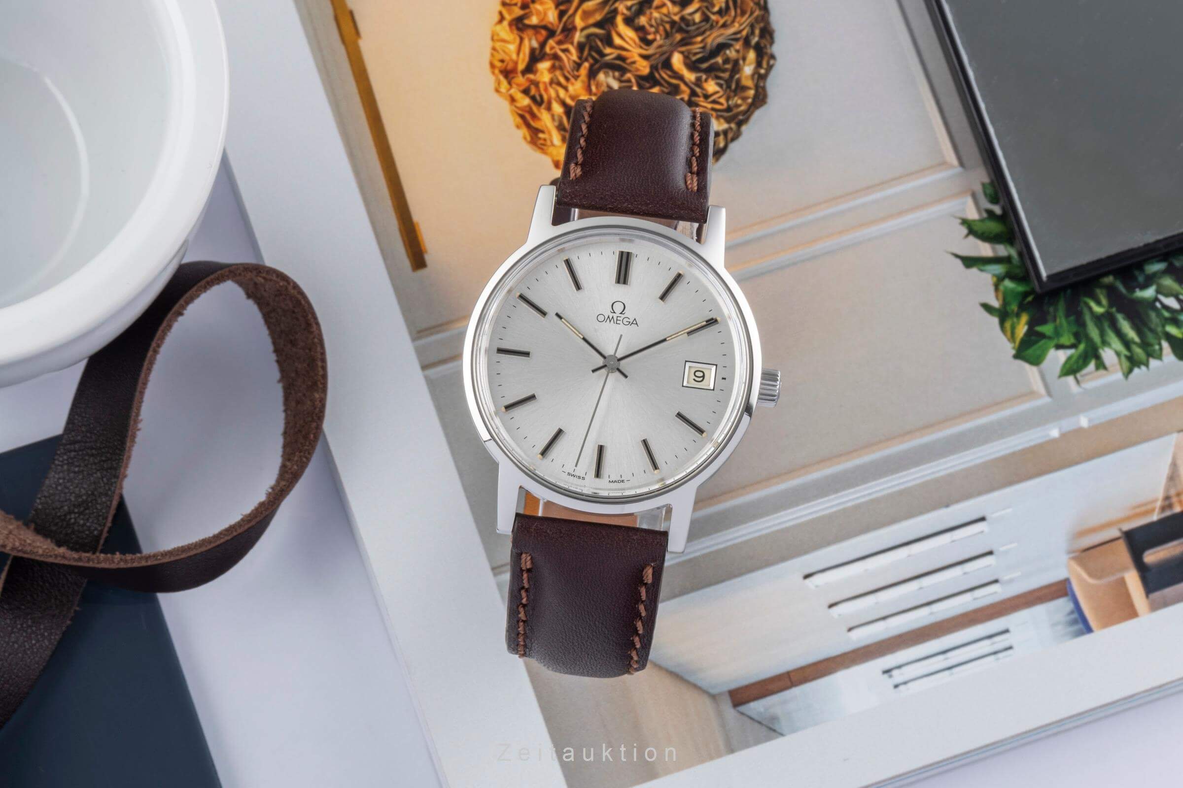 Omega Geneve steel manual winding men's watch 136.0104 Vintage  [2404451] - Image 3