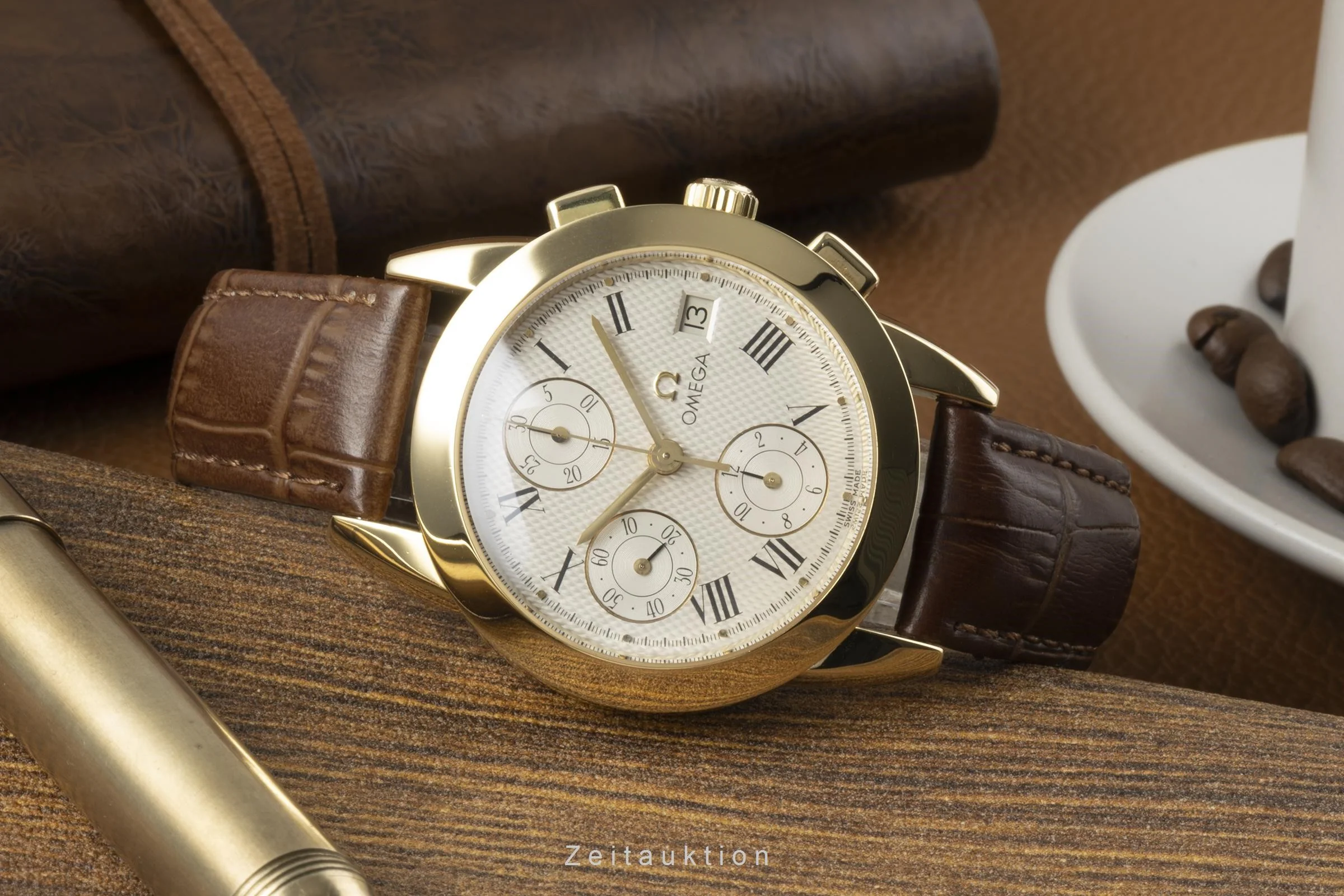 Omega Louis Brandt chronograph 18 ct gold automatic men's watch 5331.51.00, 175.0500  [2204376] - Image 2