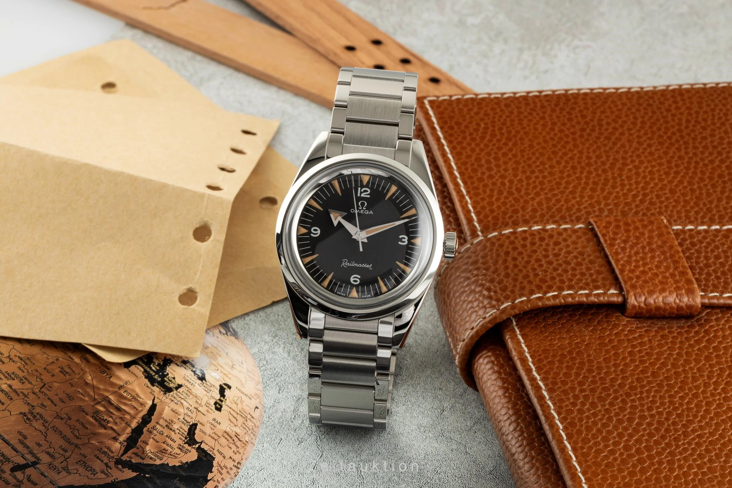 Omega Railmaster steel automatic men's watch 220.10.38.20.01.002 LP: 8200EUR  [2400026] - Image 3