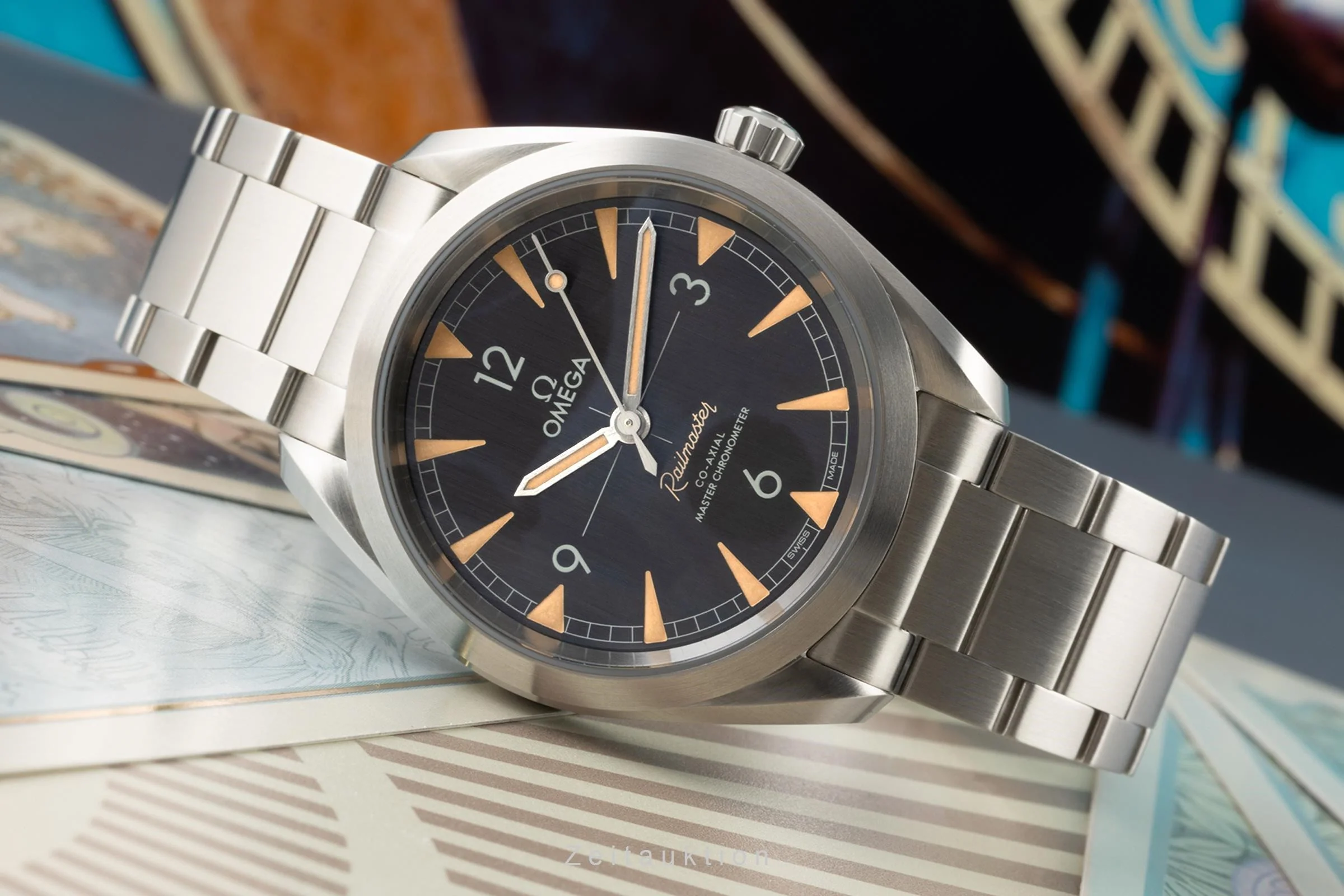 Omega Railmaster steel automatic men's watch 220.10.40.20.01.001 LP: 5400EUR  [2304947] - Image 2