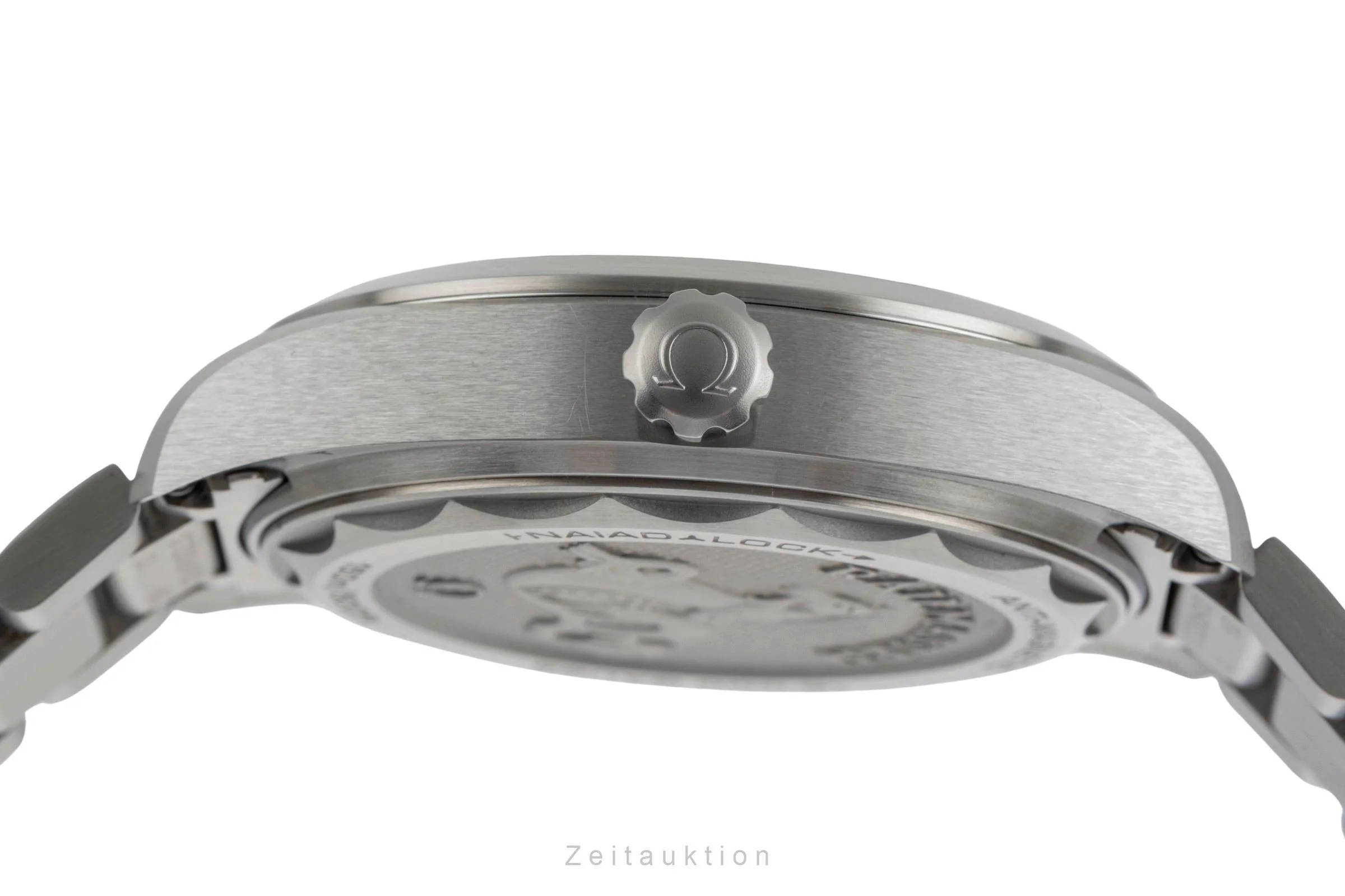 Omega Railmaster steel automatic men's watch 220.10.40.20.01.001  [2504988] - Image 13
