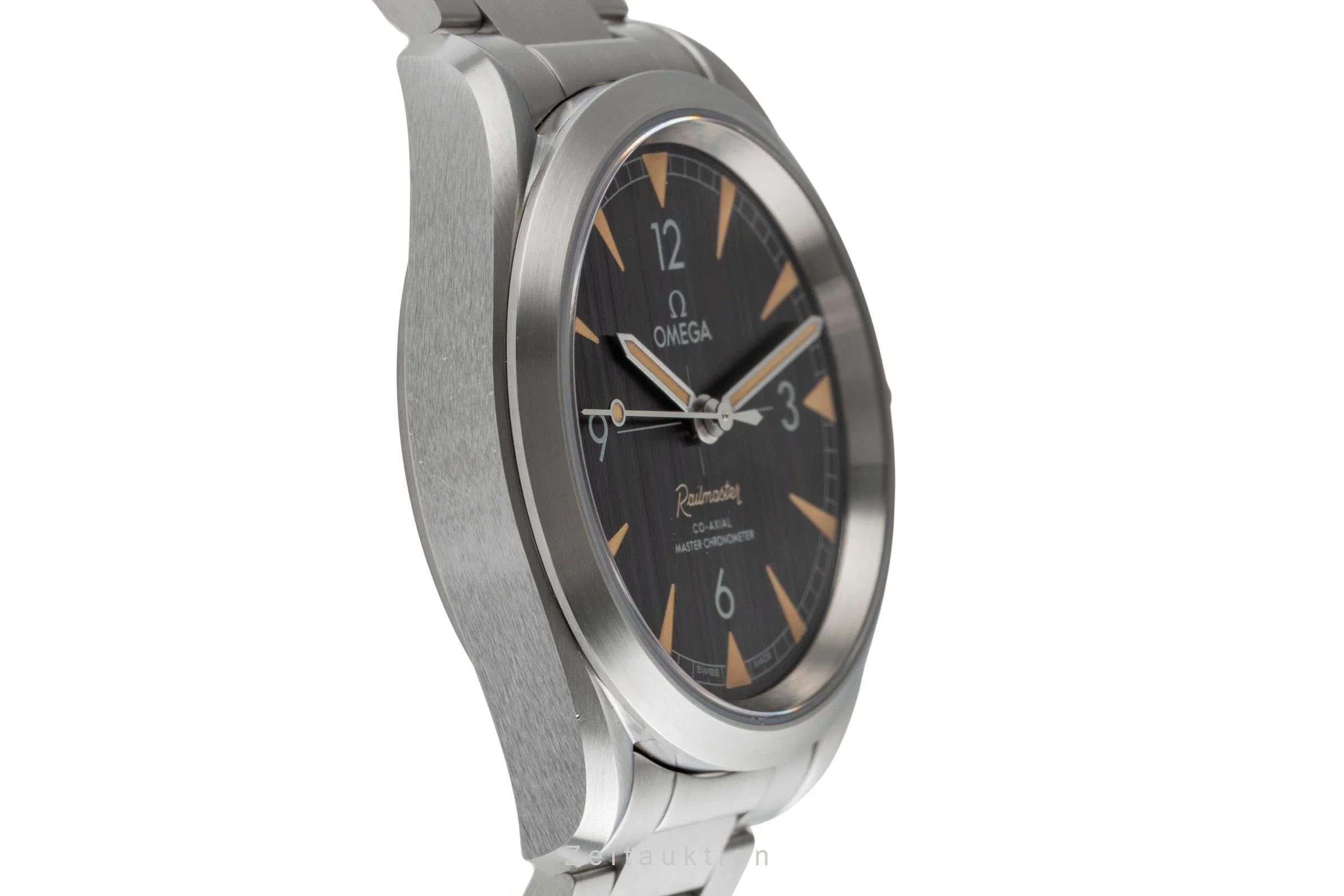 Omega Railmaster steel automatic men's watch 220.10.40.20.01.001  [2504988] - Image 8