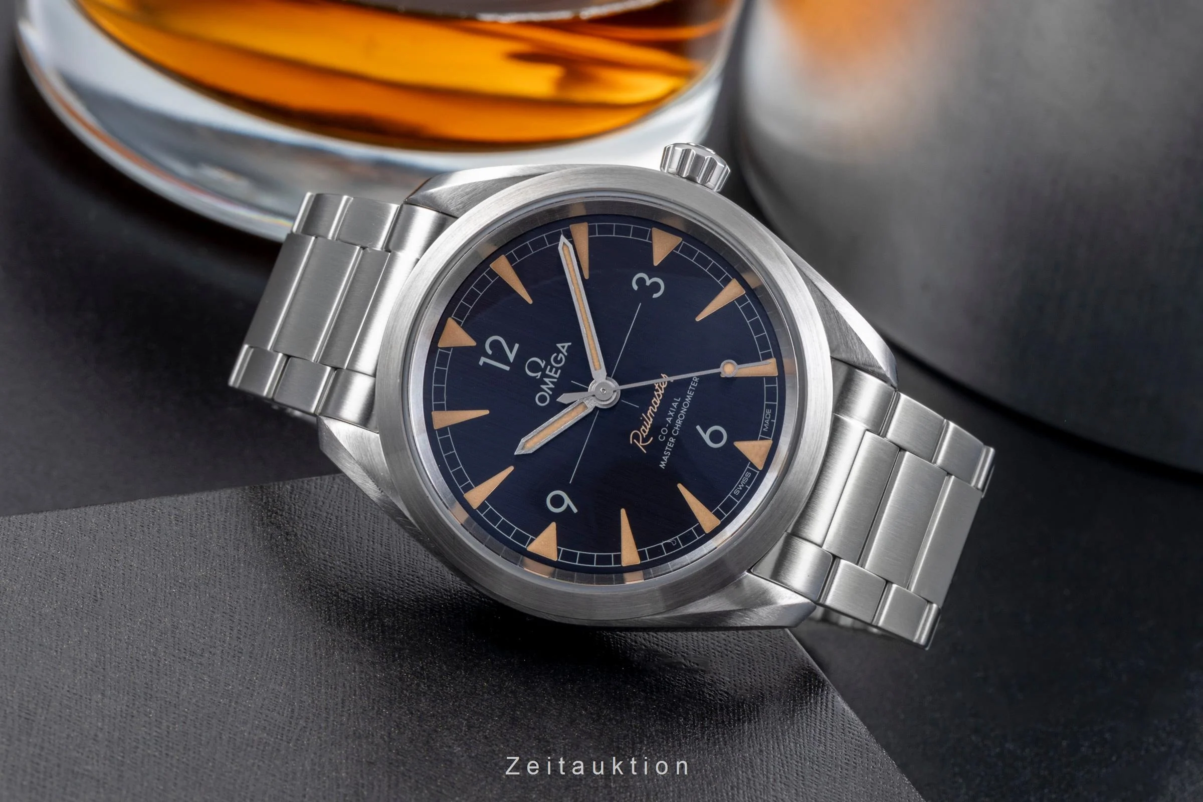 Omega Railmaster steel automatic men's watch 220.10.40.20.01.001  [2506069] - Image 3