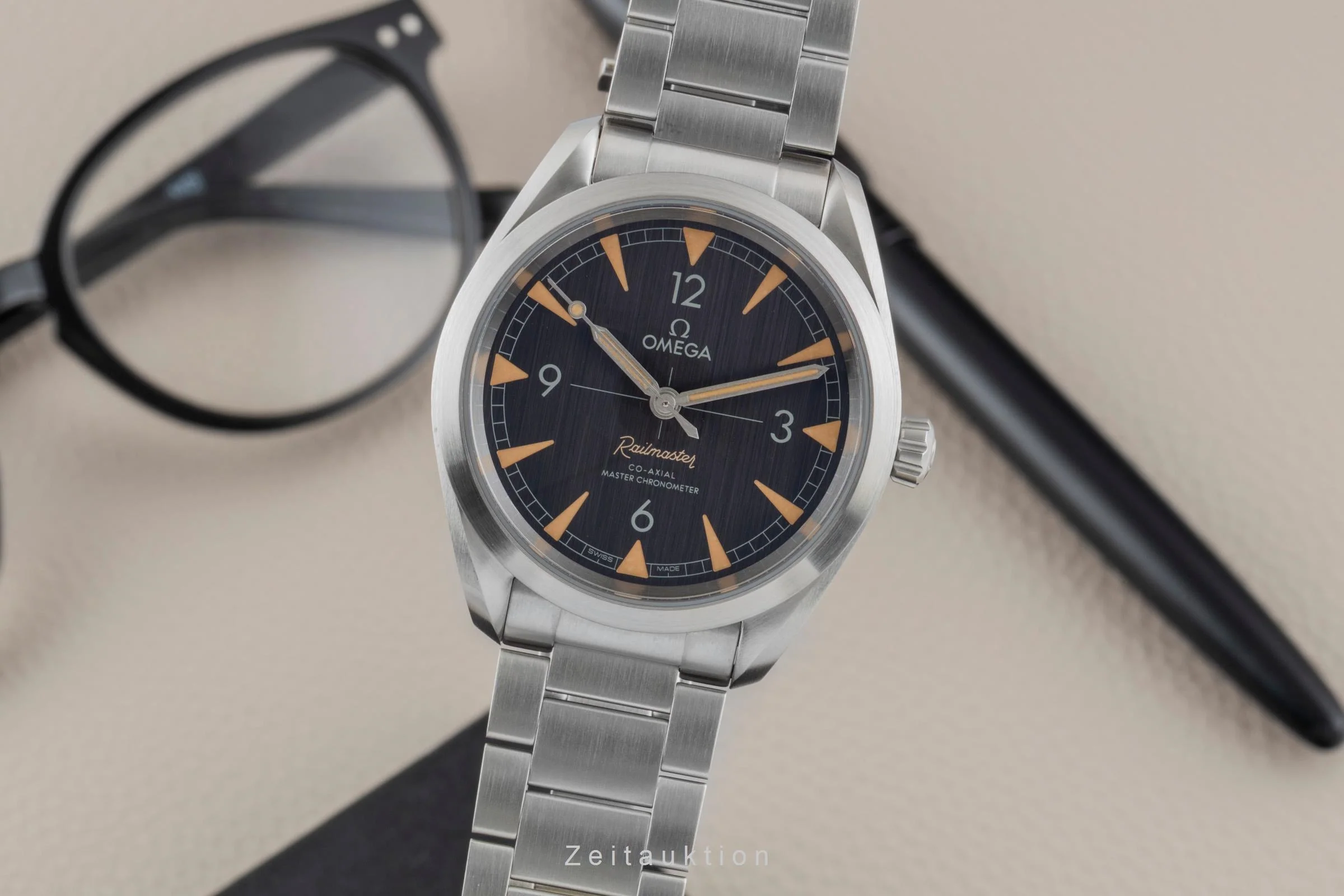 Omega Railmaster steel automatic men's watch 220.10.40.20.01.001  [2601071] - Image 2