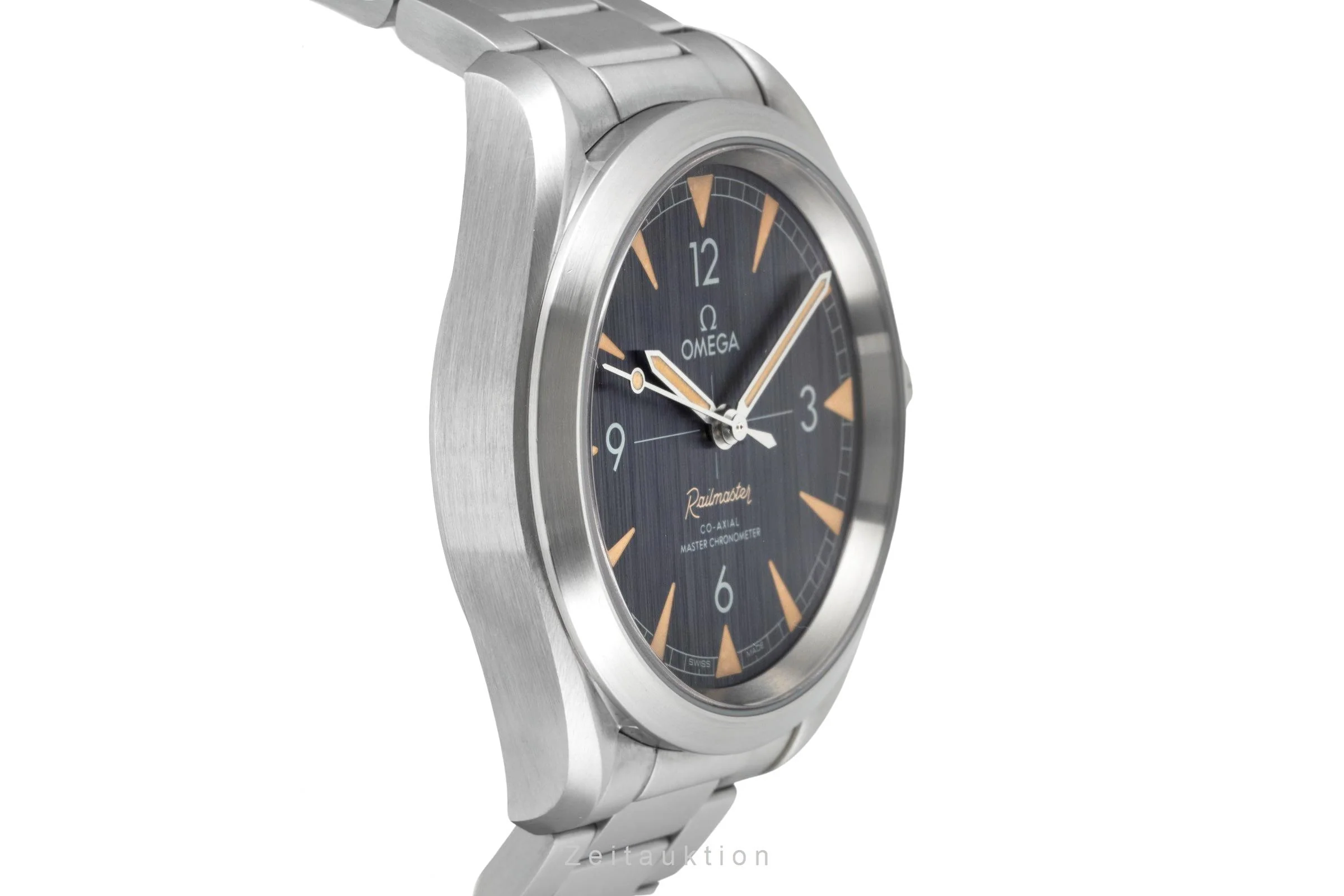 Omega Railmaster steel automatic men's watch 220.10.40.20.01.001  [2601071] - Image 8