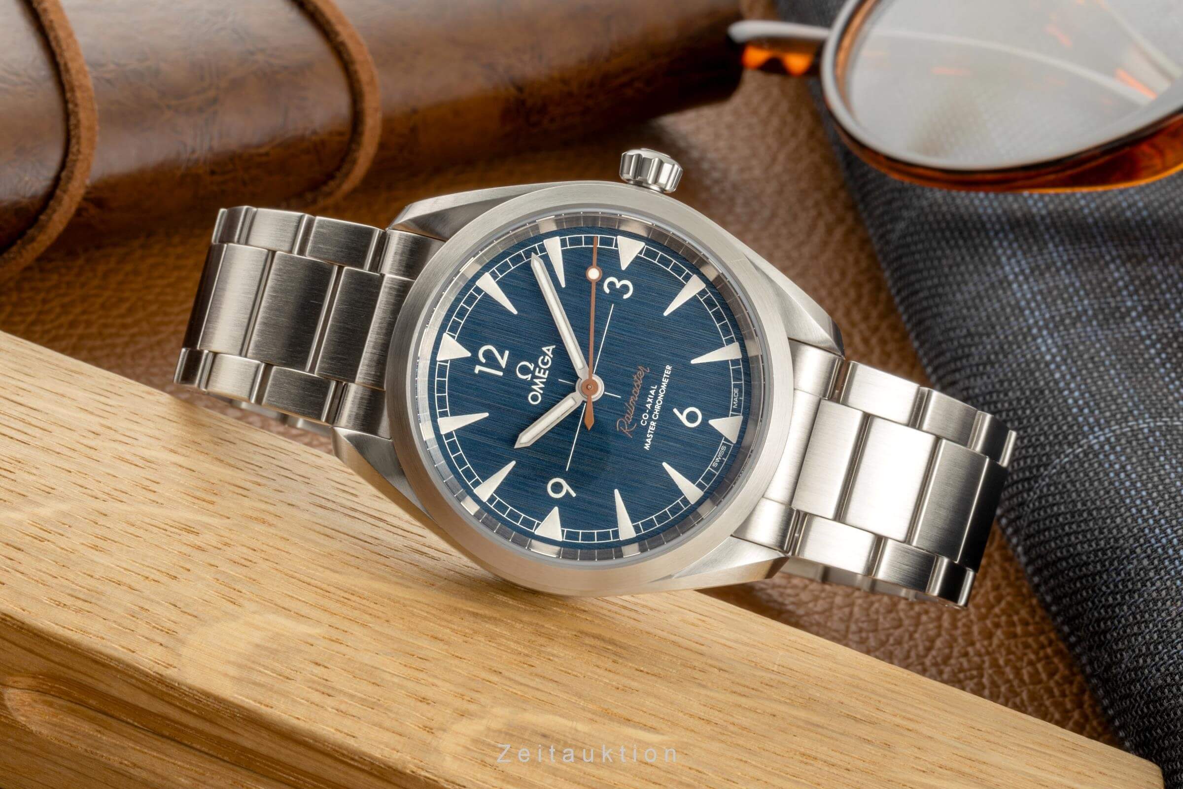 Omega Railmaster steel automatic men's watch 220.10.40.20.03.001 LP: 5400EUR  [2402143] - Image 2
