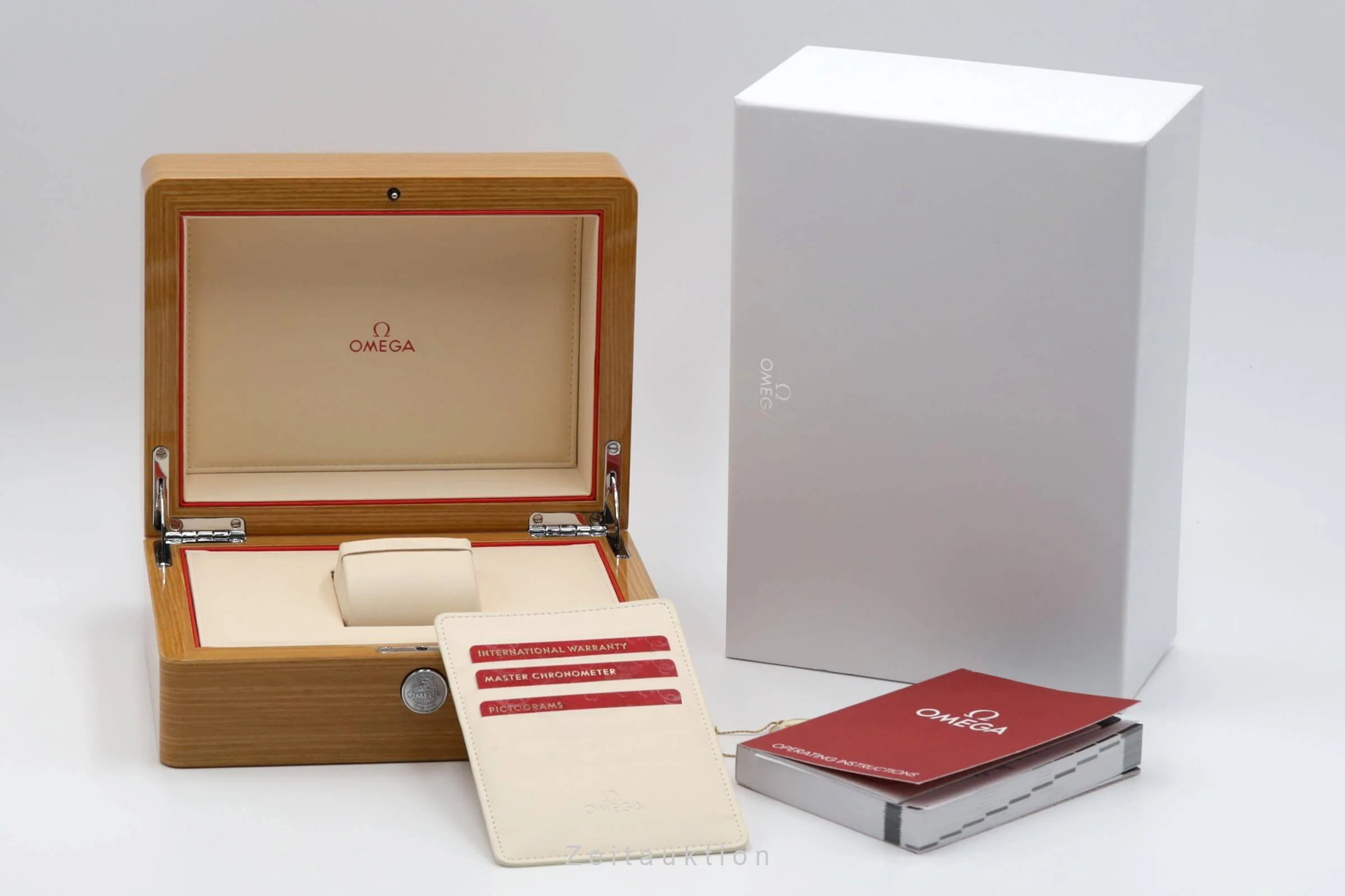 Omega Railmaster steel automatic men's watch 220.10.40.20.03.001 LP: 5400EUR  [2402143] - Image 8