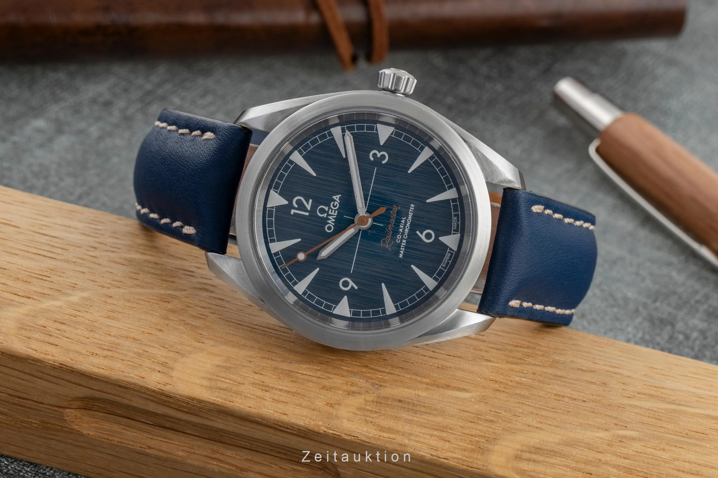 Omega Railmaster steel automatic men's watch 220.12.40.20.03.001  [2504327] - Image 3