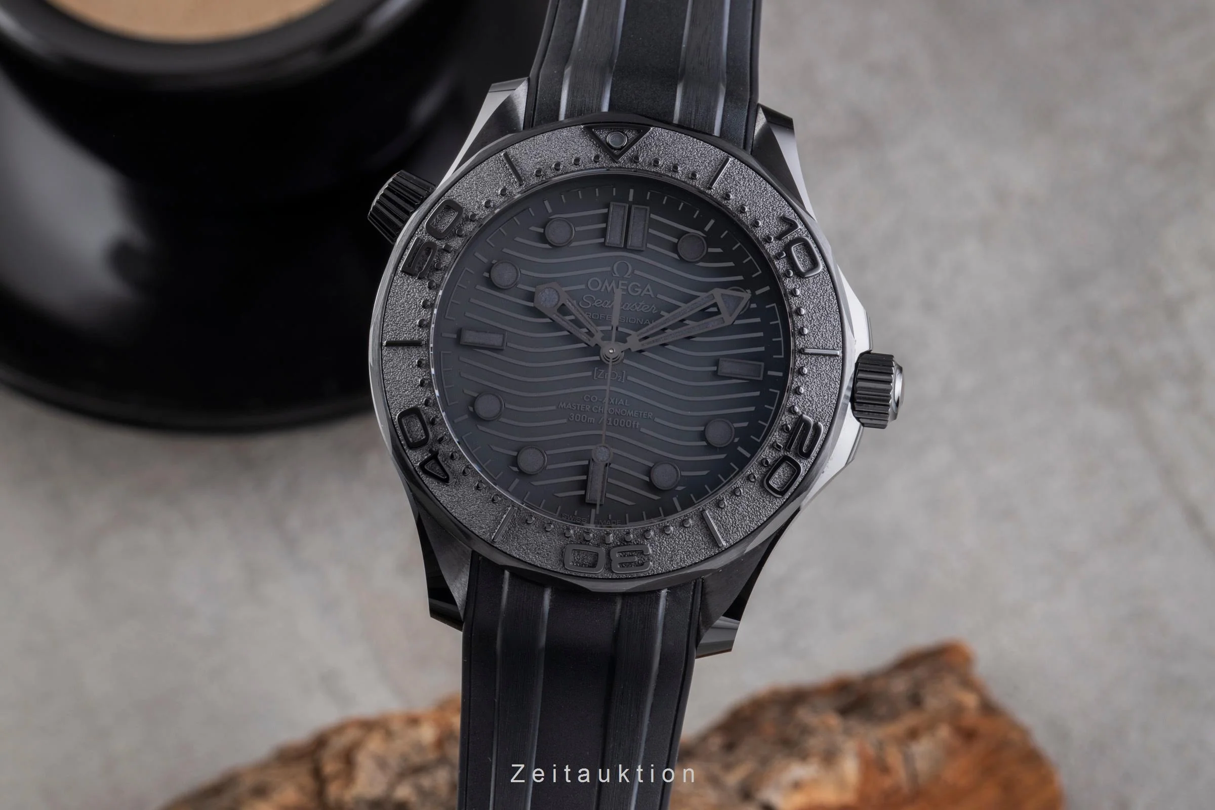 Omega Seamaster ceramic automatic men's watch 210.92.44.20.01.003 LP: 10300EUR  [2505186] - Image 2
