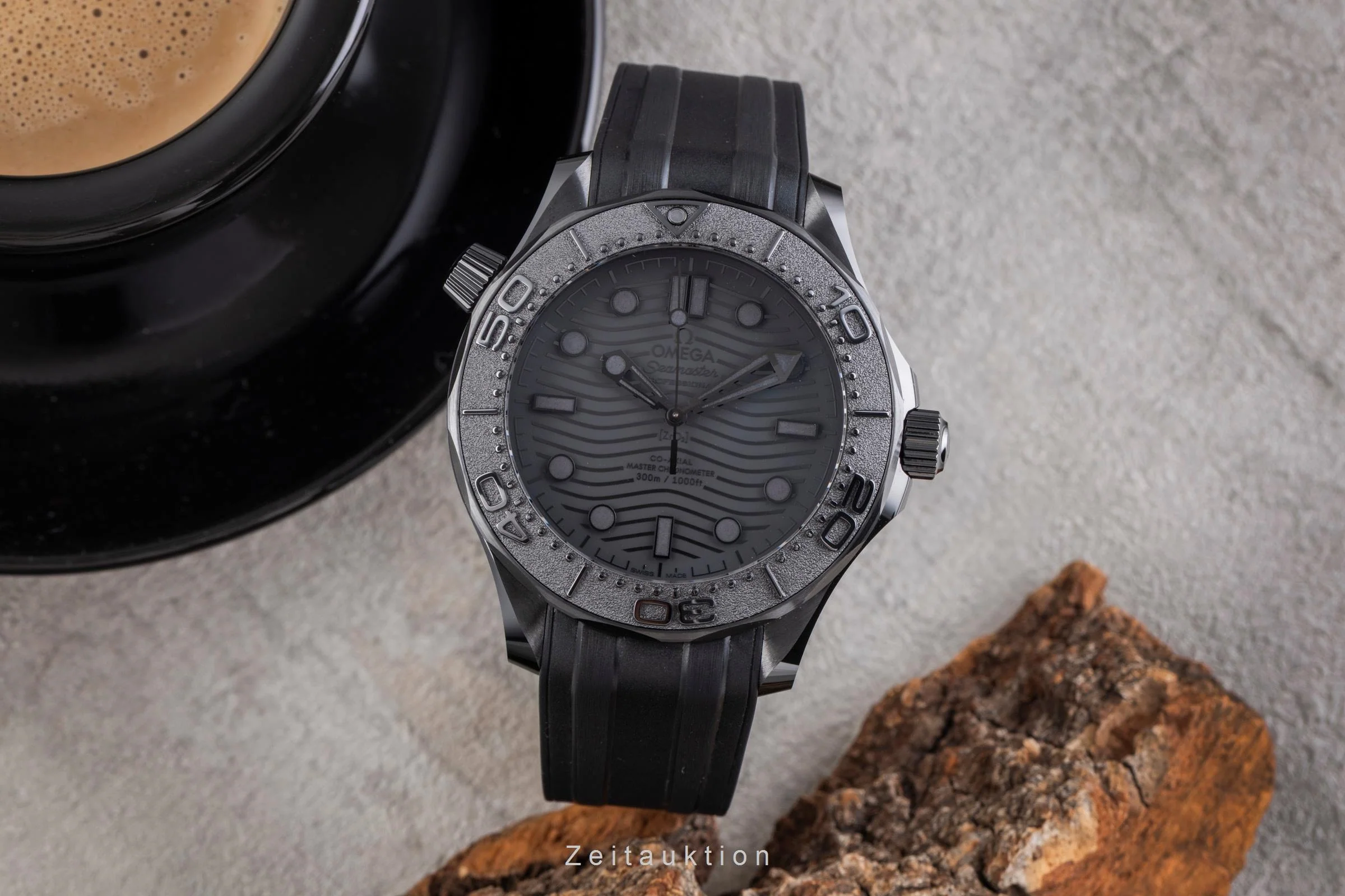 Omega Seamaster ceramic automatic men's watch 210.92.44.20.01.003 LP: 10300EUR  [2505186] - Image 4