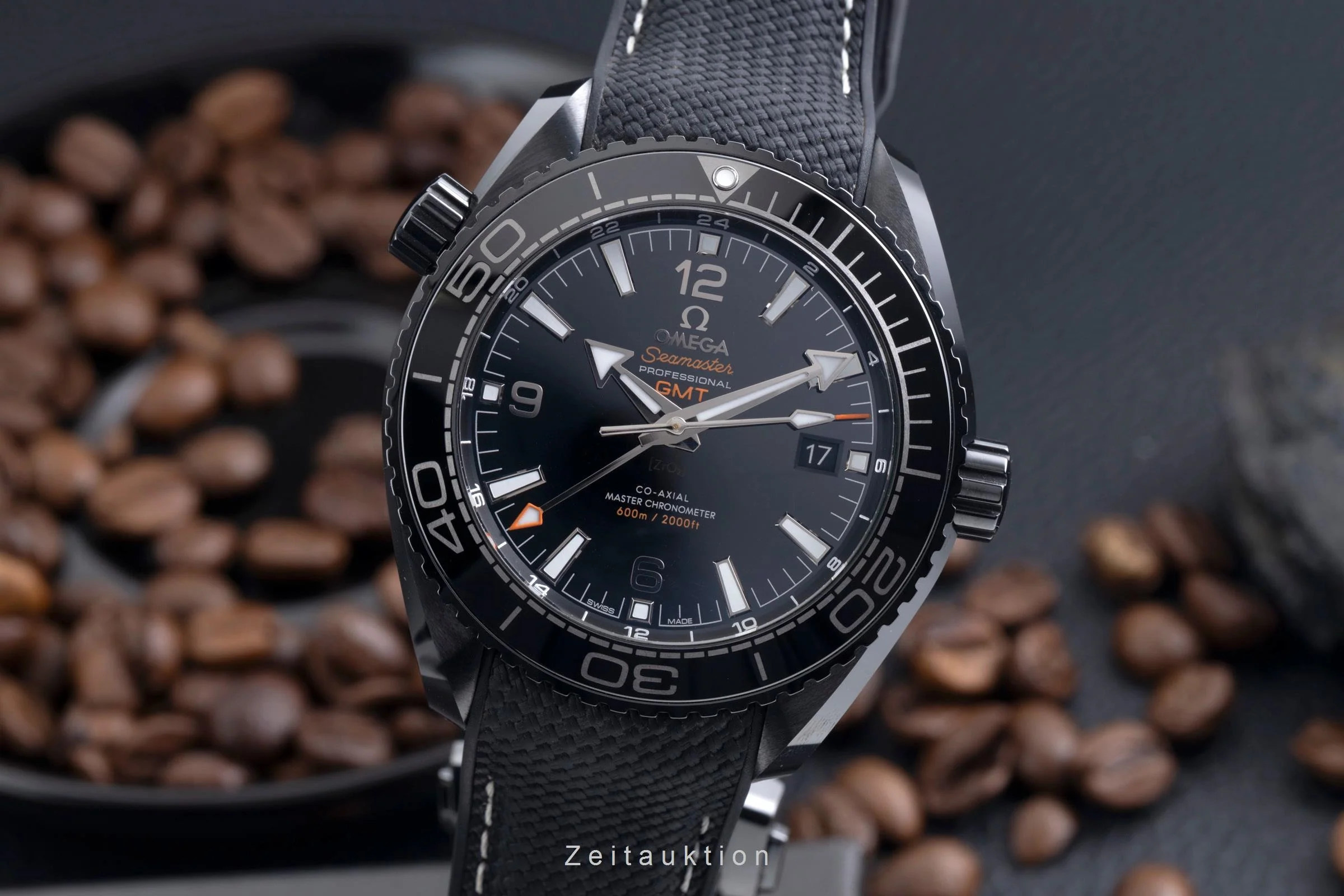 Omega Seamaster ceramic automatic men's watch 215.92.46.22.01.001 LP: 13400EUR  [2600829] - Image 2