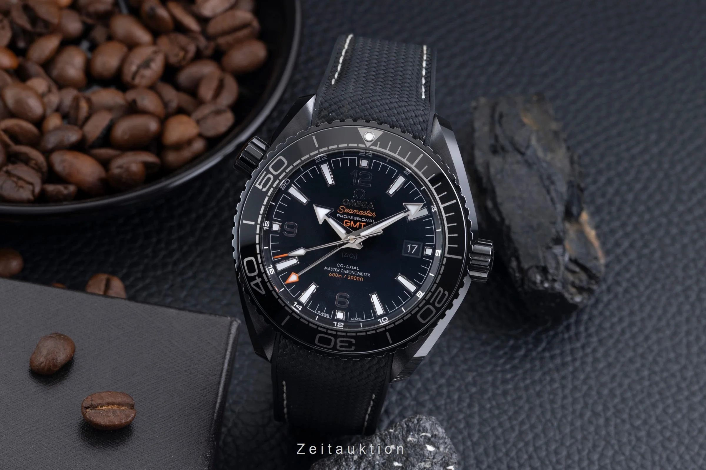 Omega Seamaster ceramic automatic men's watch 215.92.46.22.01.001 LP: 13400EUR  [2600829] - Image 4
