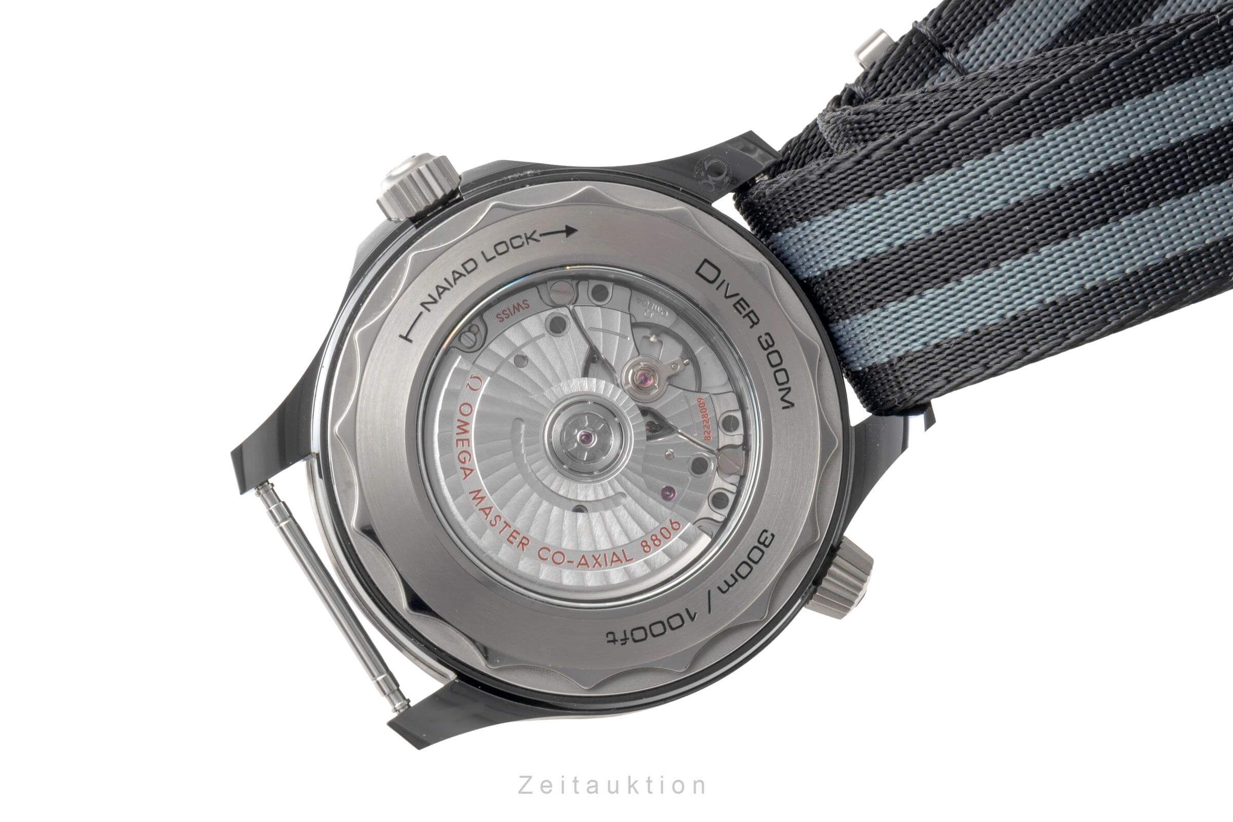 Omega Seamaster ceramic / titanium automatic men's watch 210.92.44.20.01.002 LP: 9700EUR  [2404609] - Image 11