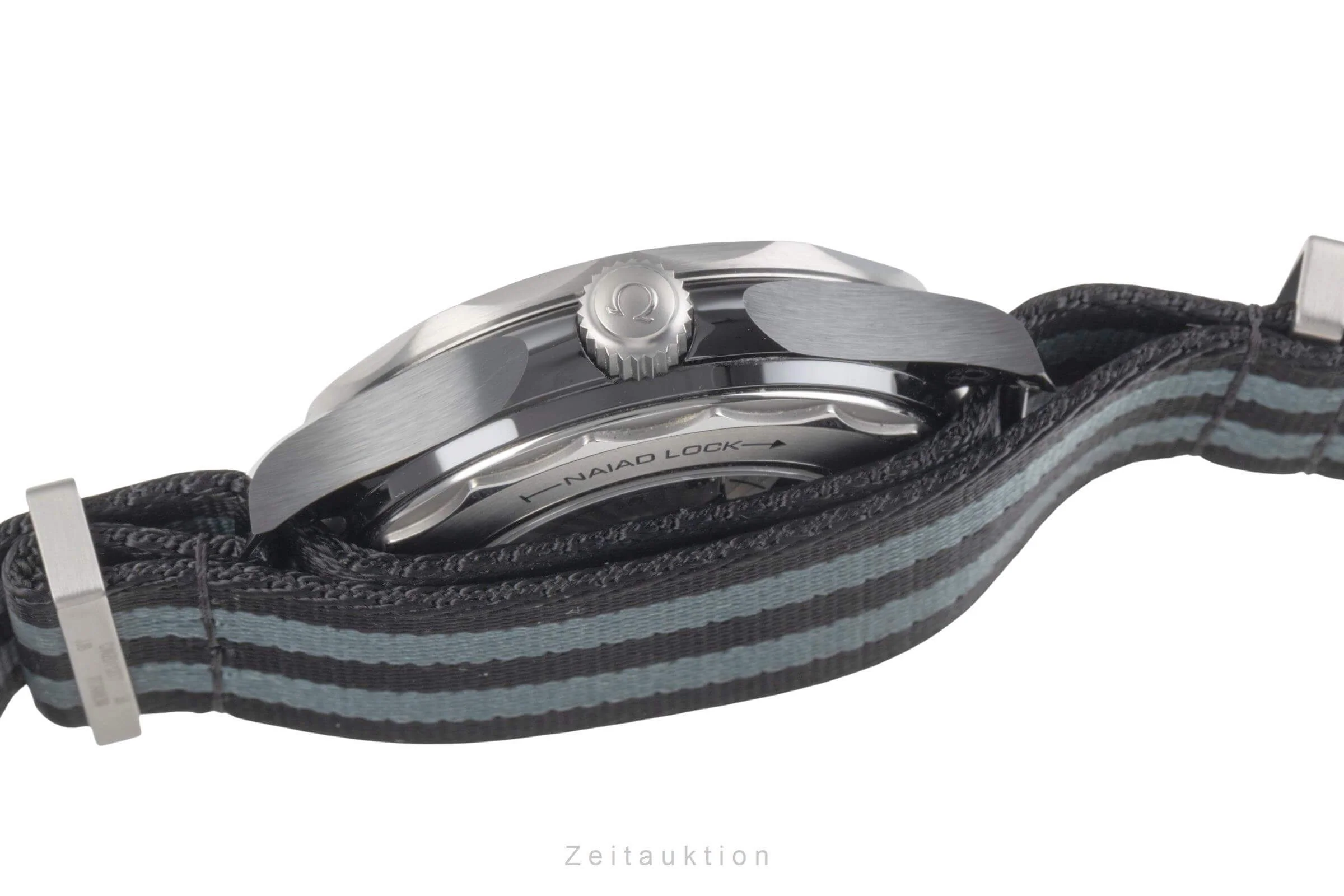 Omega Seamaster ceramic / titanium automatic men's watch 210.92.44.20.01.002 LP: 9700EUR  [2404609] - Image 12