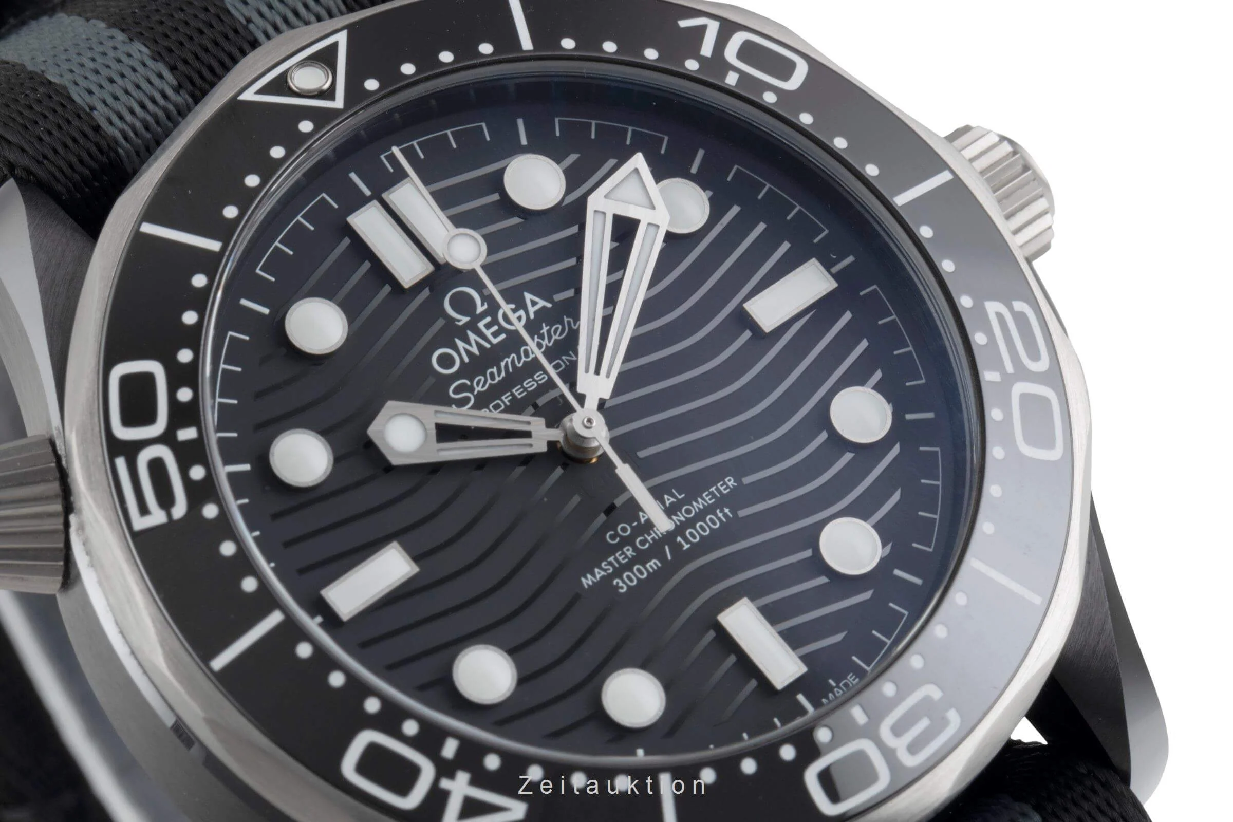 Omega Seamaster ceramic / titanium automatic men's watch 210.92.44.20.01.002 LP: 9700EUR  [2404609] - Image 14