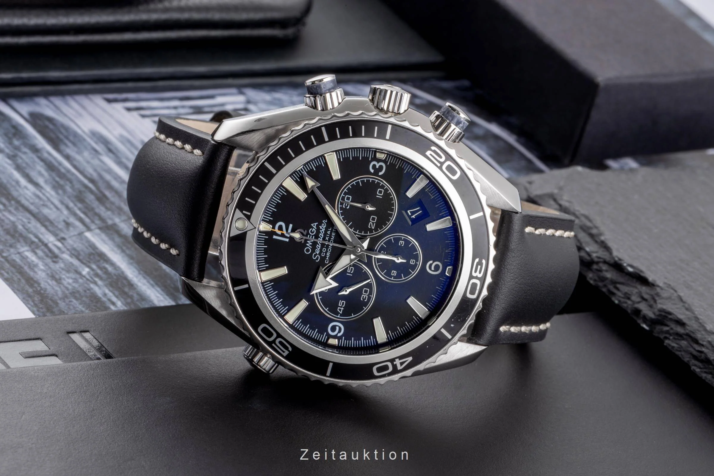 Omega Seamaster chronograph steel automatic men's watch 2210.50.00  [2405199] - Image 2