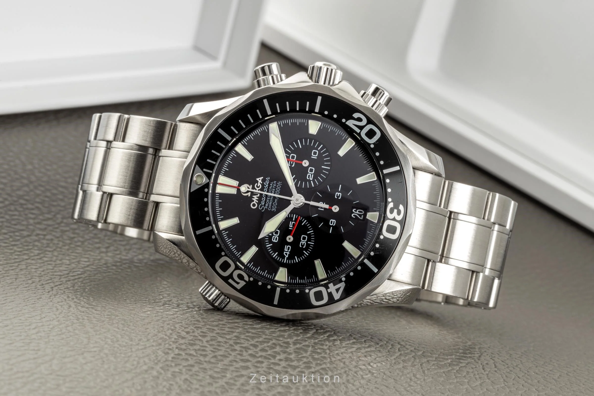 Omega Seamaster chronograph steel automatic men's watch 2594.52.00 LP: 5000EUR  [2302263] - Image 2