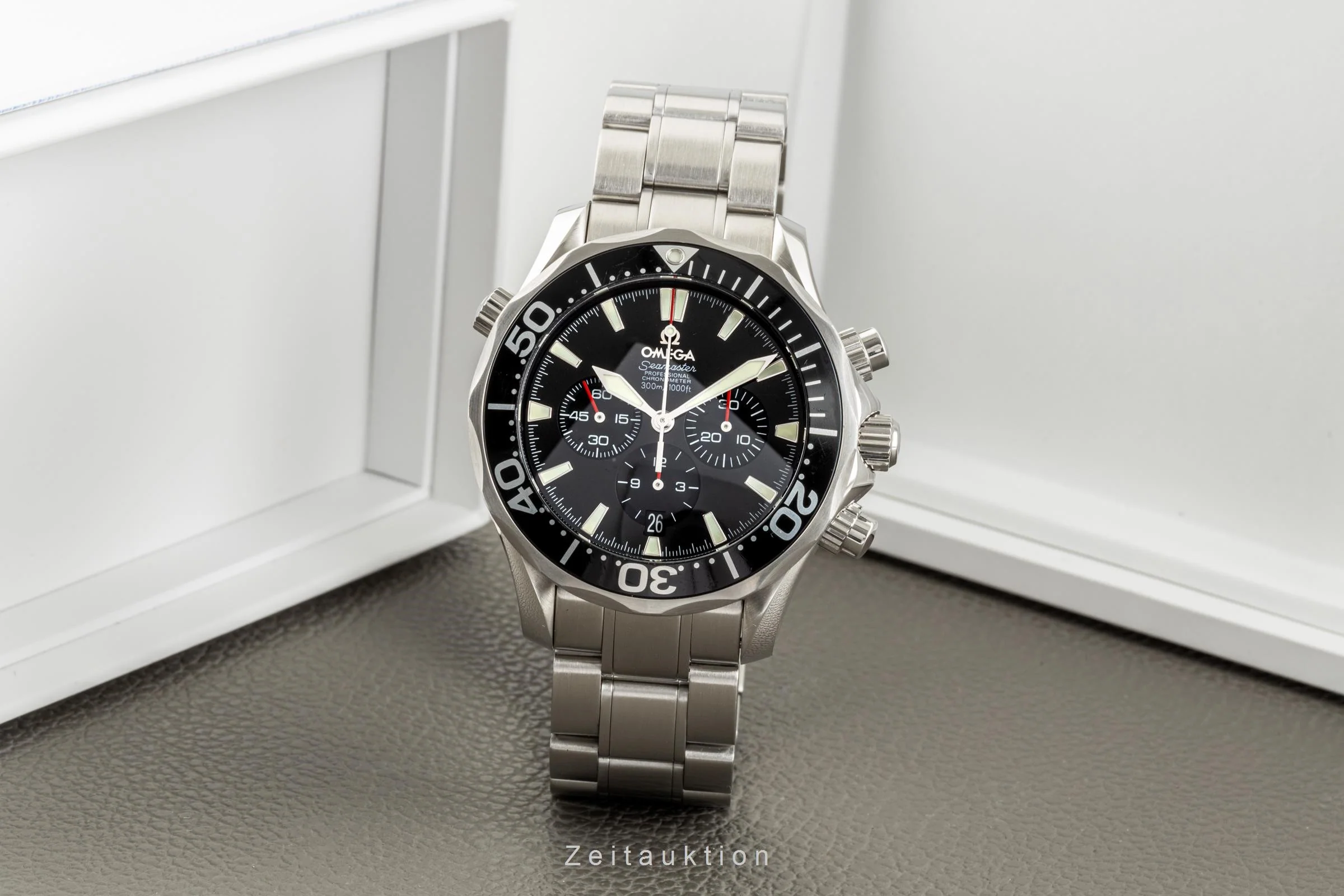 Omega Seamaster chronograph steel automatic men's watch 2594.52.00 LP: 5000EUR  [2302263] - Image 3