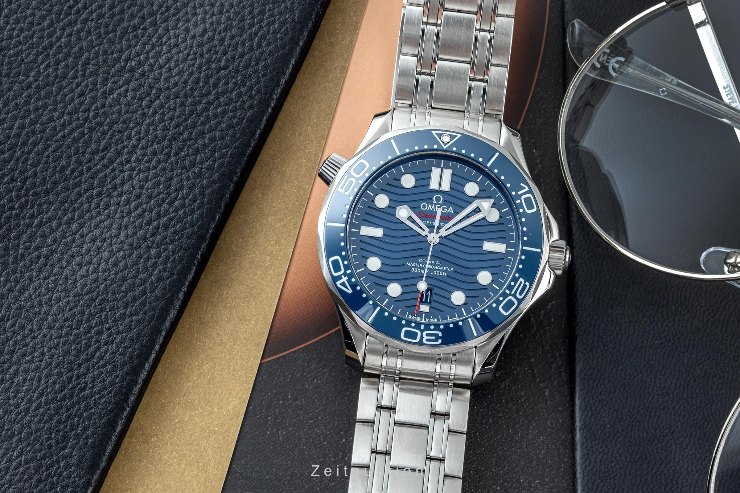 Omega Seamaster steel automatic men's watch 210.30.42.20.03.001 LP: 6500EUR  [2303392] - Image 2