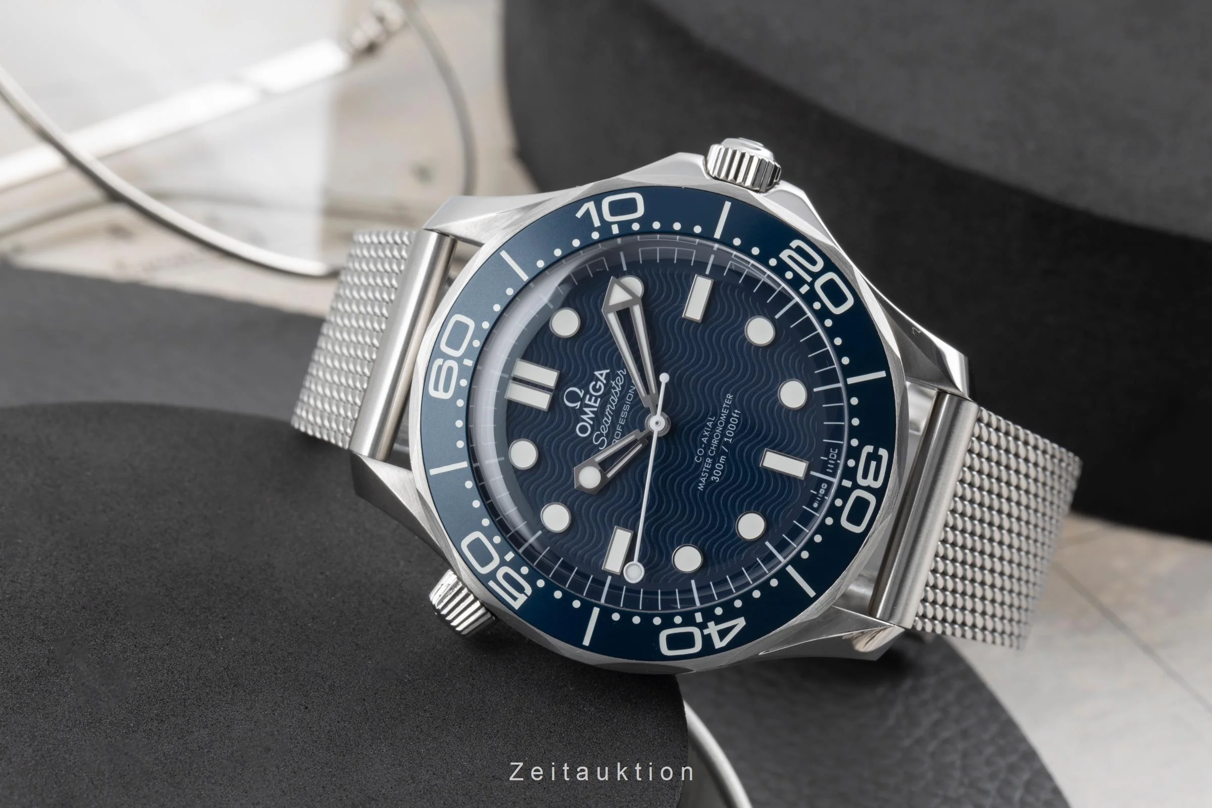 Omega Seamaster steel automatic men's watch 210.30.42.20.03.002  [2506923] - Image 3