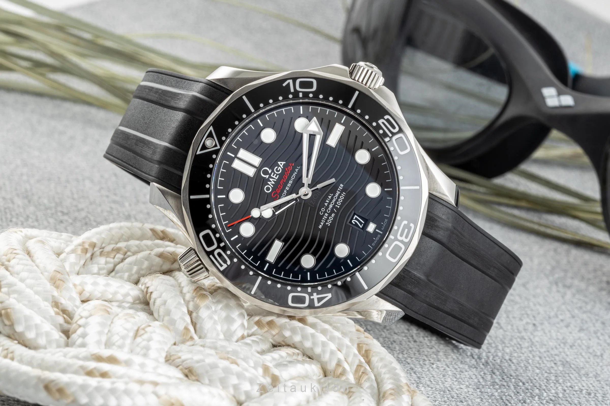 Omega Seamaster steel automatic men's watch 210.32.42.20.01.001 LP: 5900EUR  [2302779] - Image 2