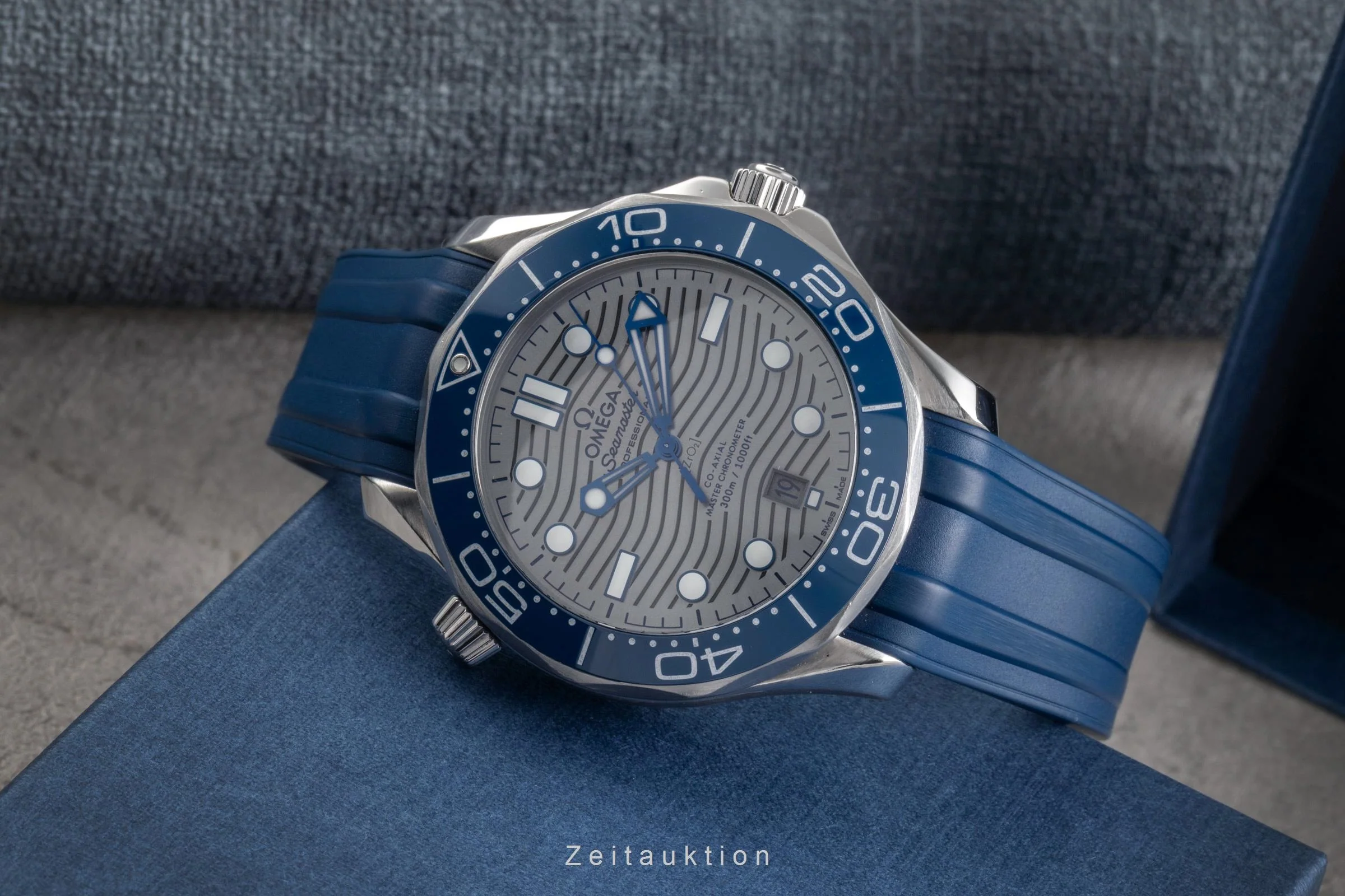 Omega Seamaster steel automatic men's watch 210.32.42.20.06.001  [2503683] - Image 3