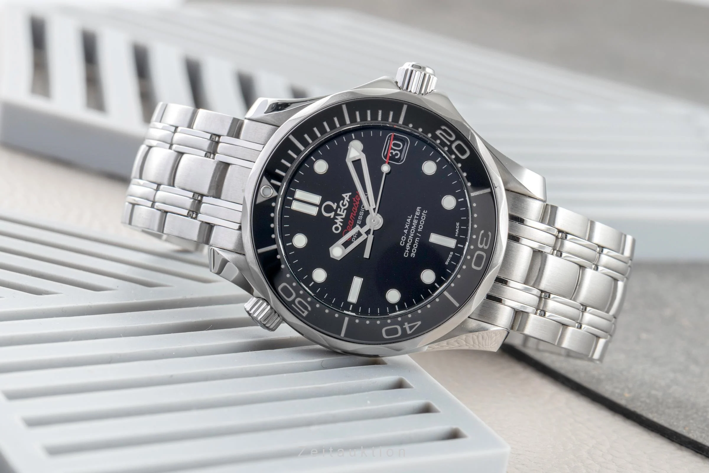 Omega Seamaster steel automatic men's watch 212.30.36.20.01.002  [2502427] - Image 3
