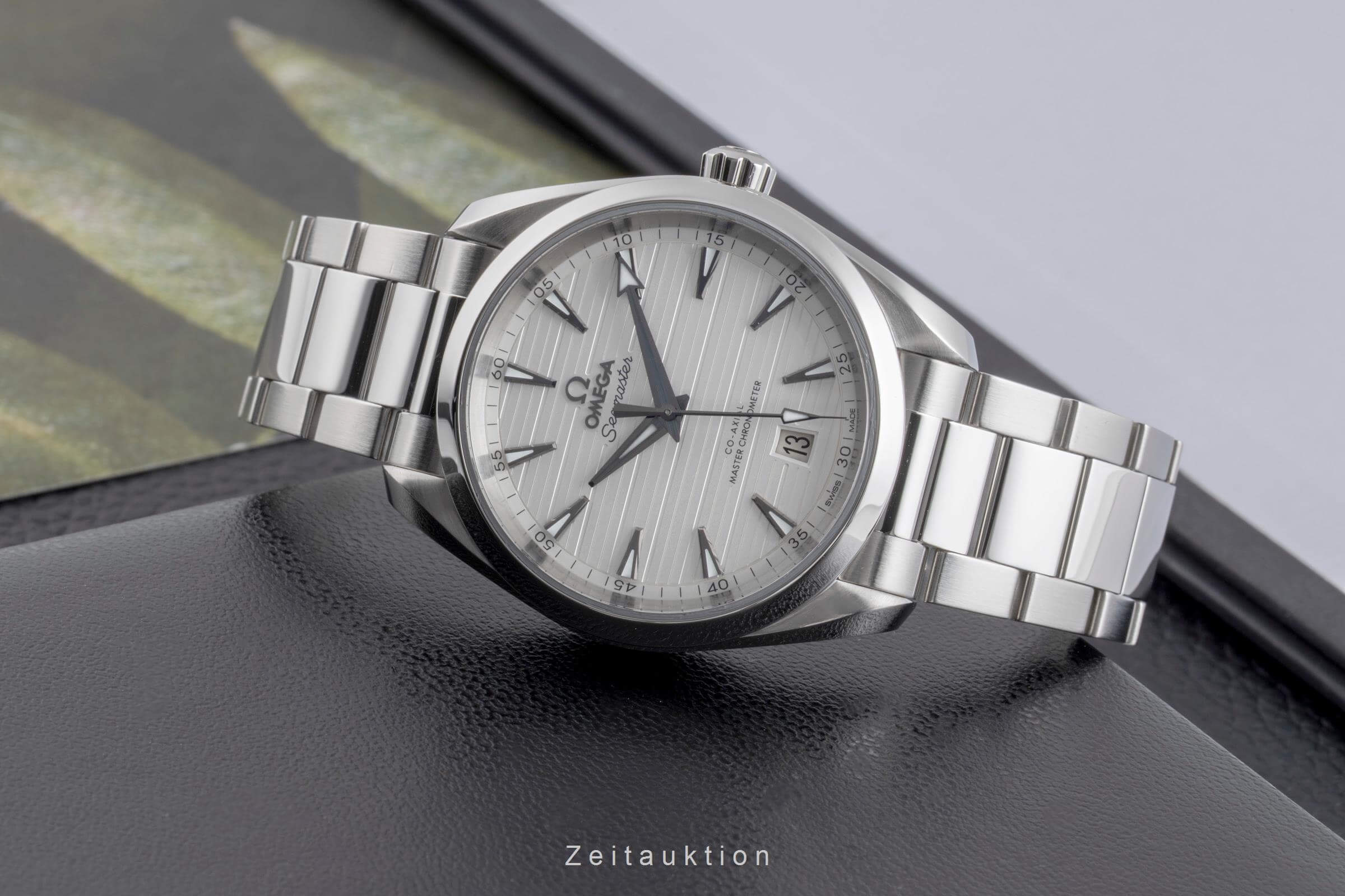 Omega Seamaster steel automatic men's watch 220.10.38.20.02.001 LP: 6800EUR  [2502394] - Image 3