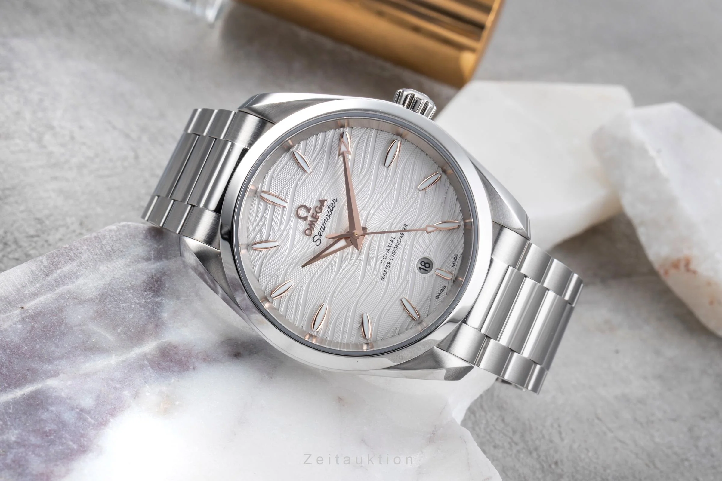 Omega Seamaster steel automatic men's watch 220.10.38.20.02.002 LP: 6800EUR  [2506511] - Image 3