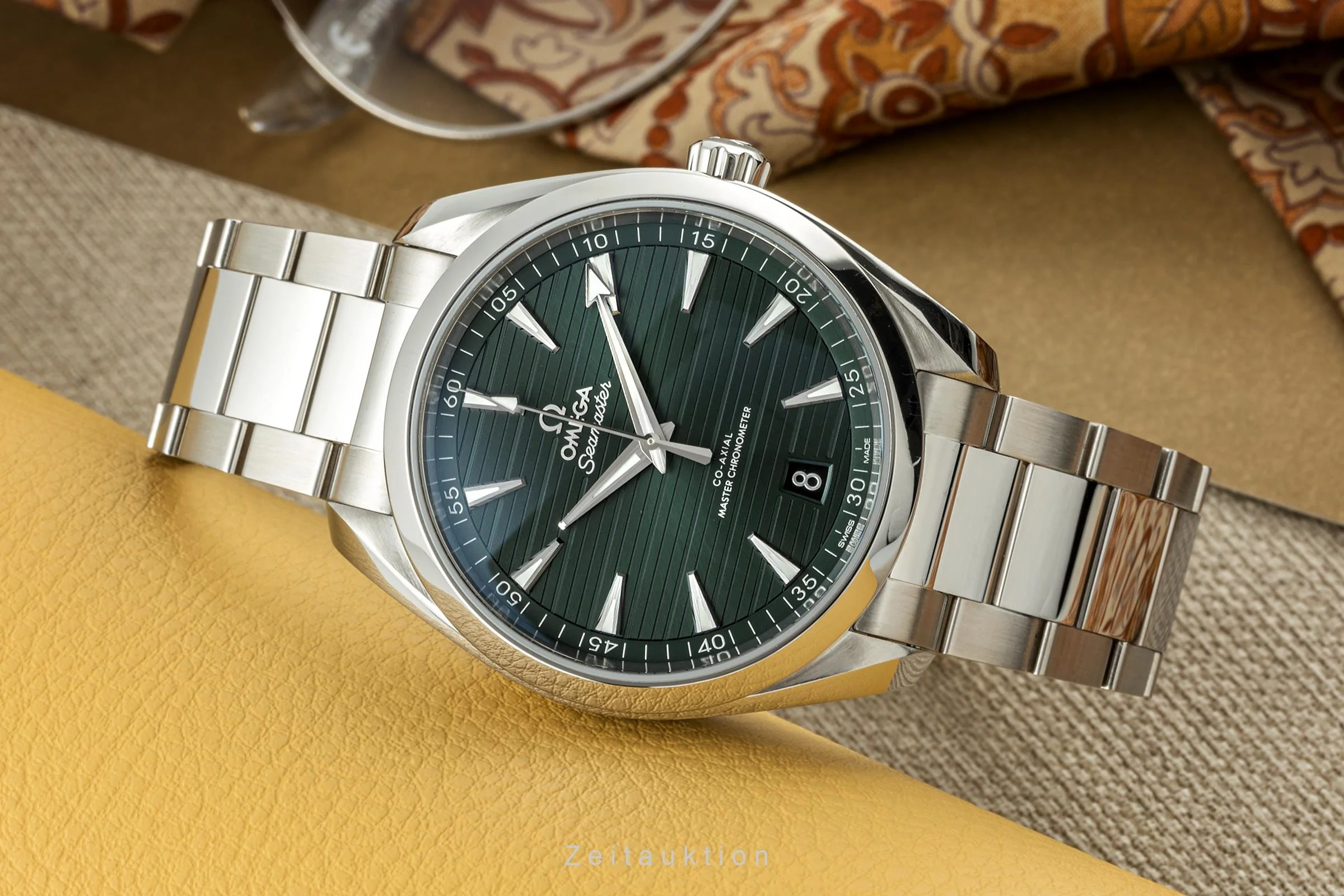 Omega Seamaster steel automatic men's watch 220.10.41.21.10.001 LP: 6800EUR  [2303408] - Image 2
