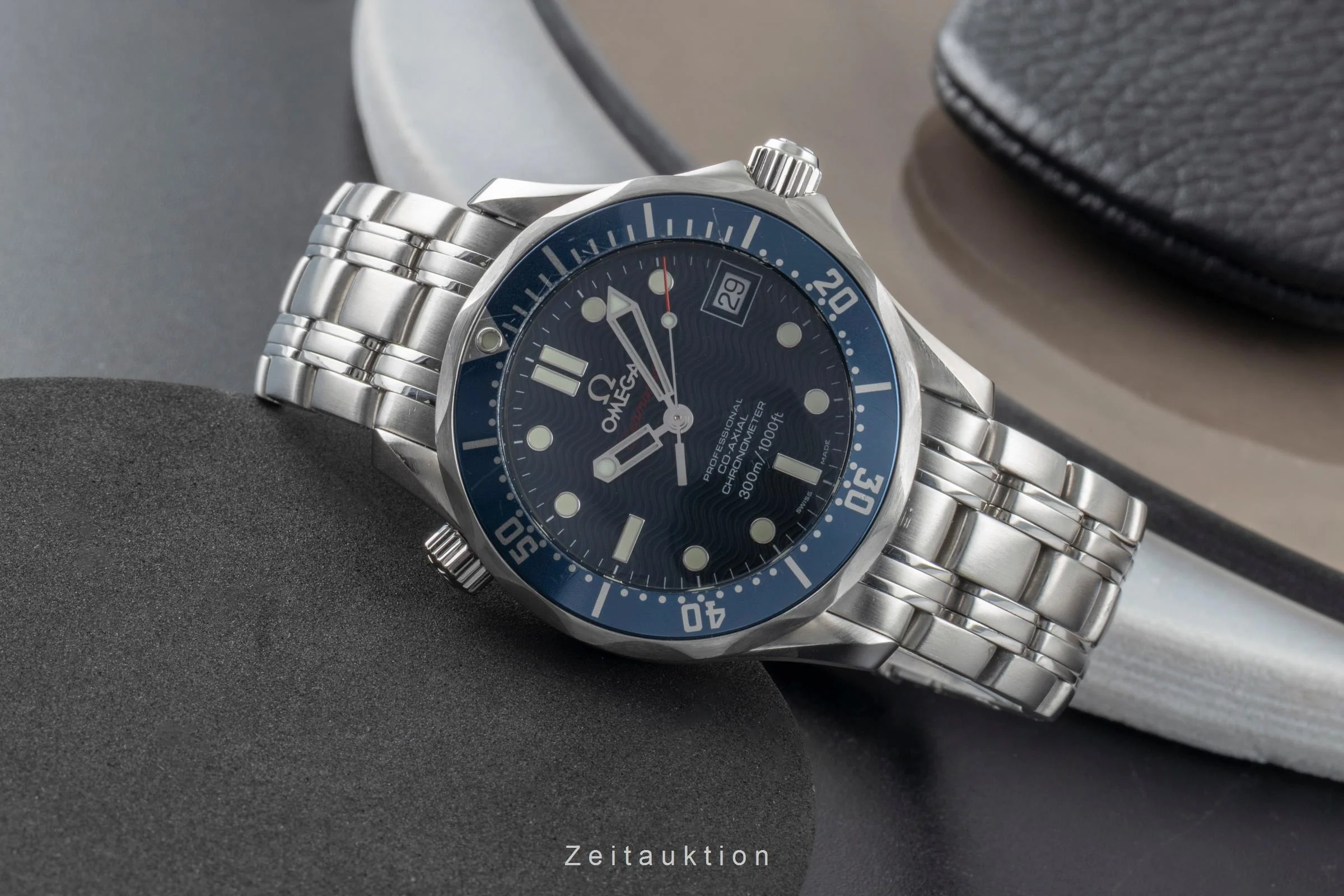 Omega Seamaster steel automatic men's watch 2222.80.00  [2502889] - Image 3