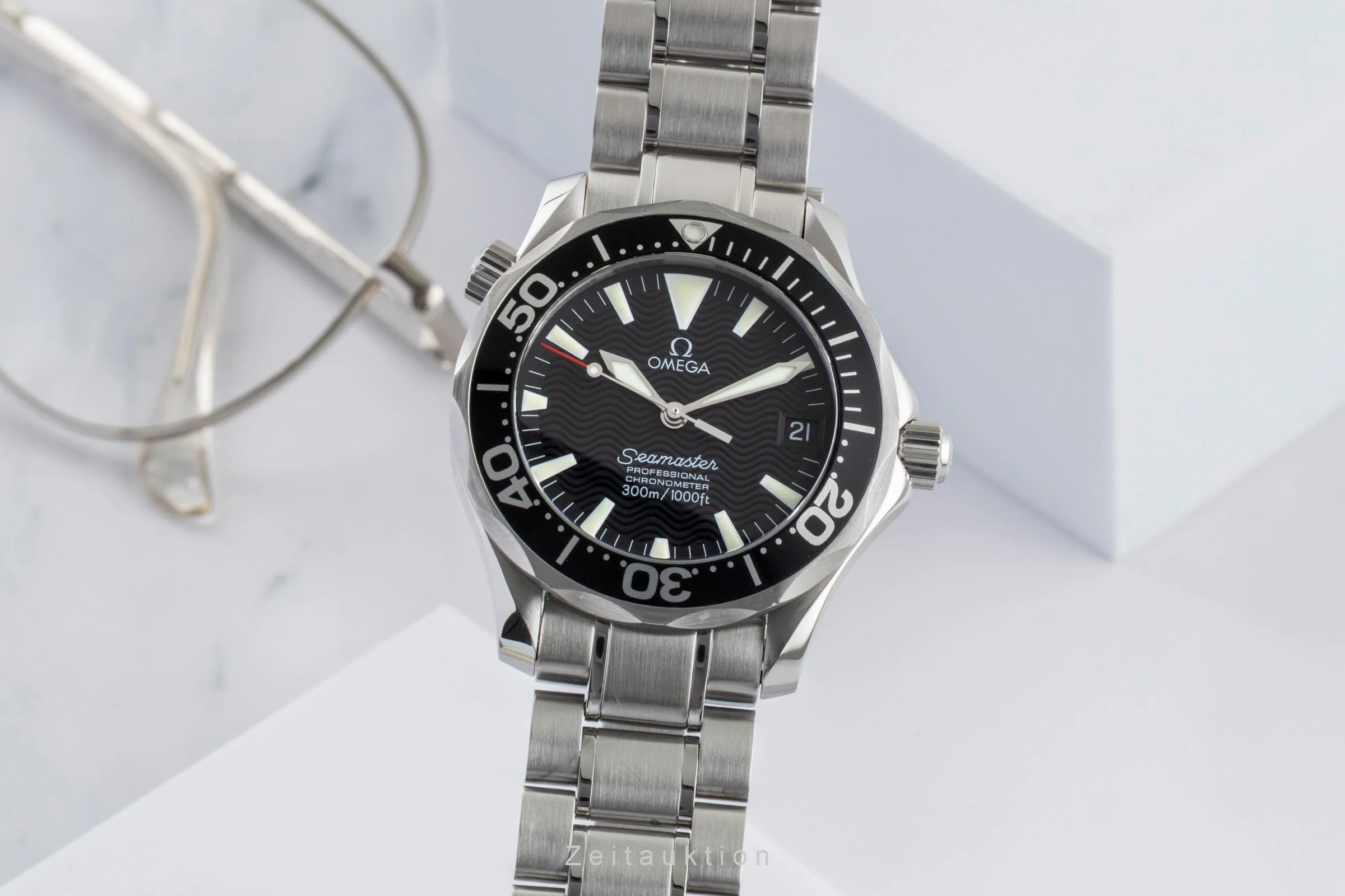 Omega Seamaster steel automatic men's watch 2252.50.00  [2600638] - Image 2