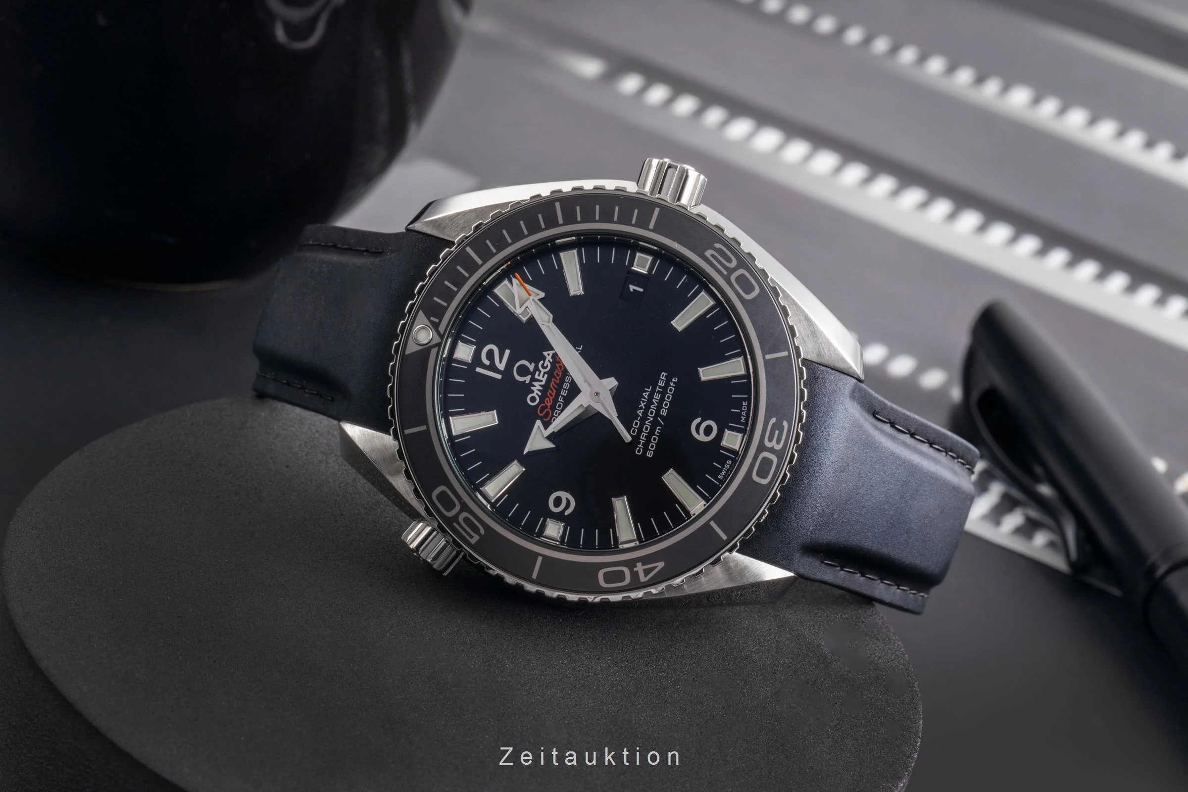 Omega Seamaster steel automatic men's watch 232.32.42.21.01.003 LP: 7300EUR  [2504969] - Image 3