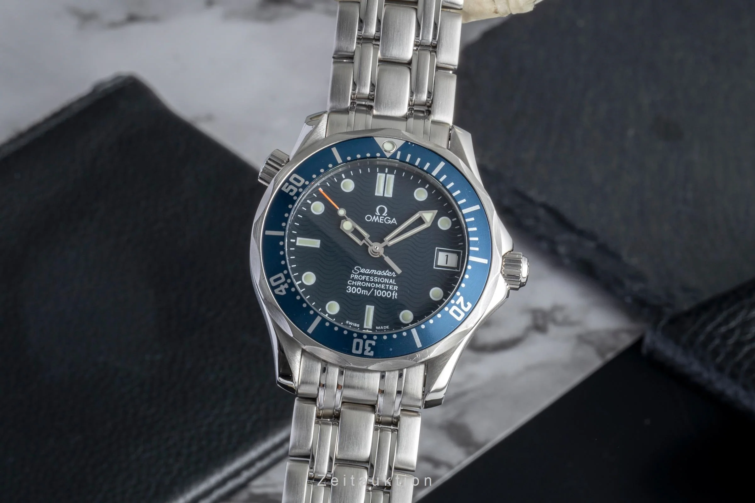 Omega Seamaster steel automatic men's watch 2551.80.00  [2507267] - Image 2