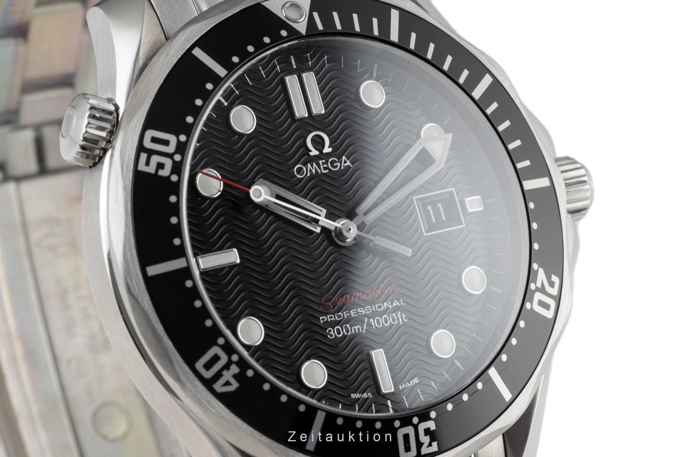 Omega Seamaster steel quartz men's watch 212.30.41.61.01.001  [2302636] - Image 11