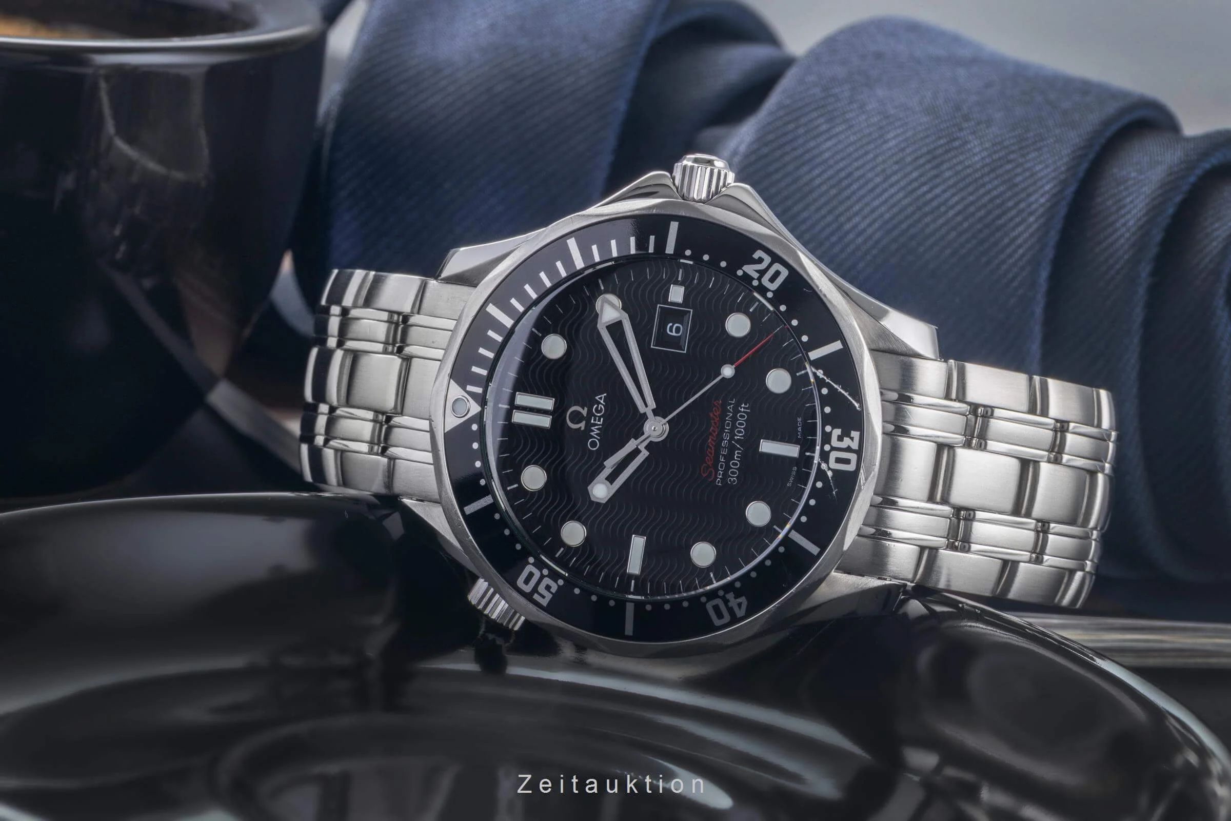 Omega Seamaster steel quartz men's watch 212.30.41.61.01.001  [2405877] - Image 2