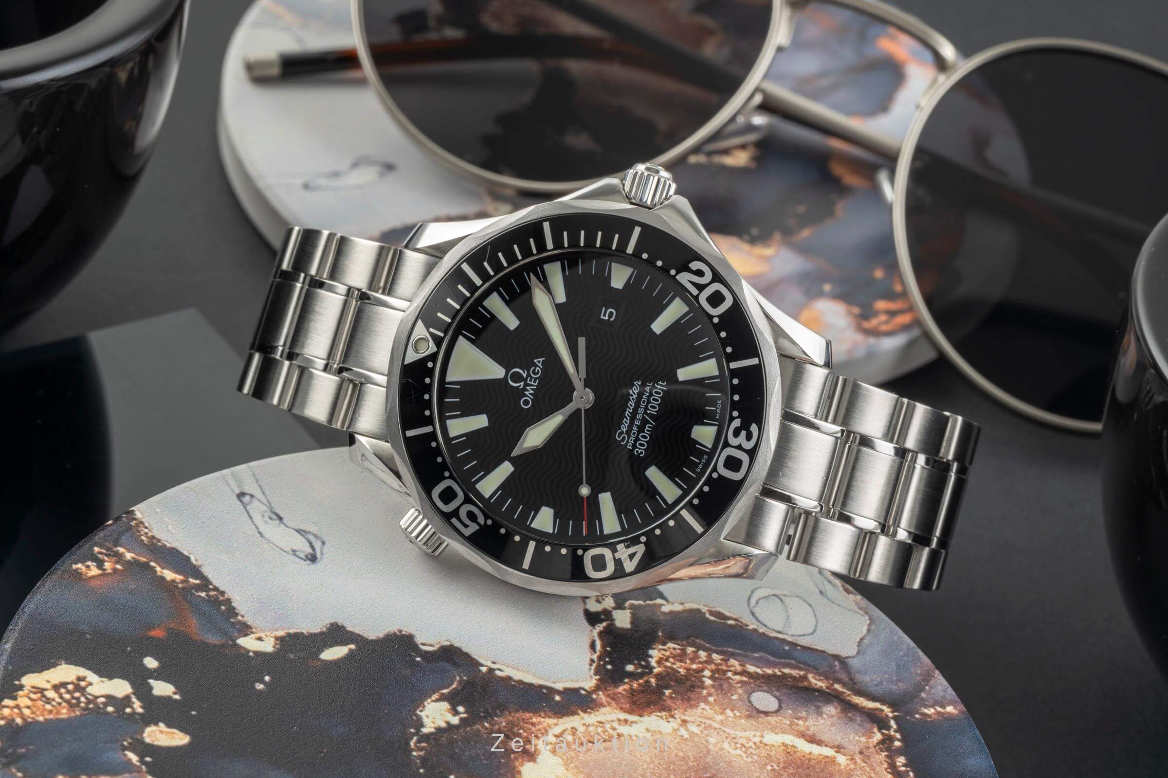 Omega Seamaster steel quartz men's watch 2264.50.00  [2403013] - Image 2
