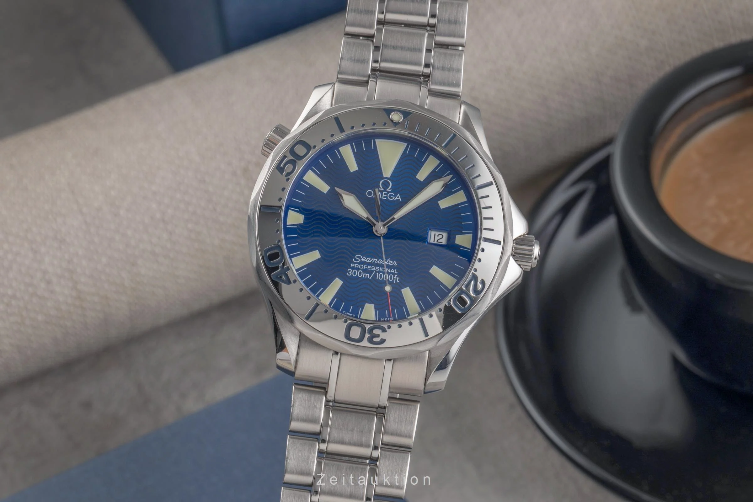 Omega Seamaster steel quartz men's watch 2265.80.00  [2503539] - Image 2