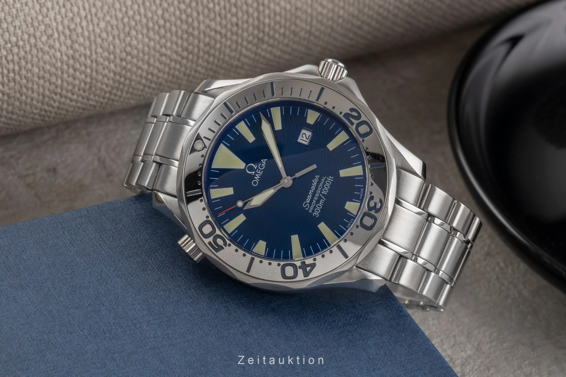 Omega Seamaster steel quartz men's watch 2265.80.00  [2503539] - Image 3