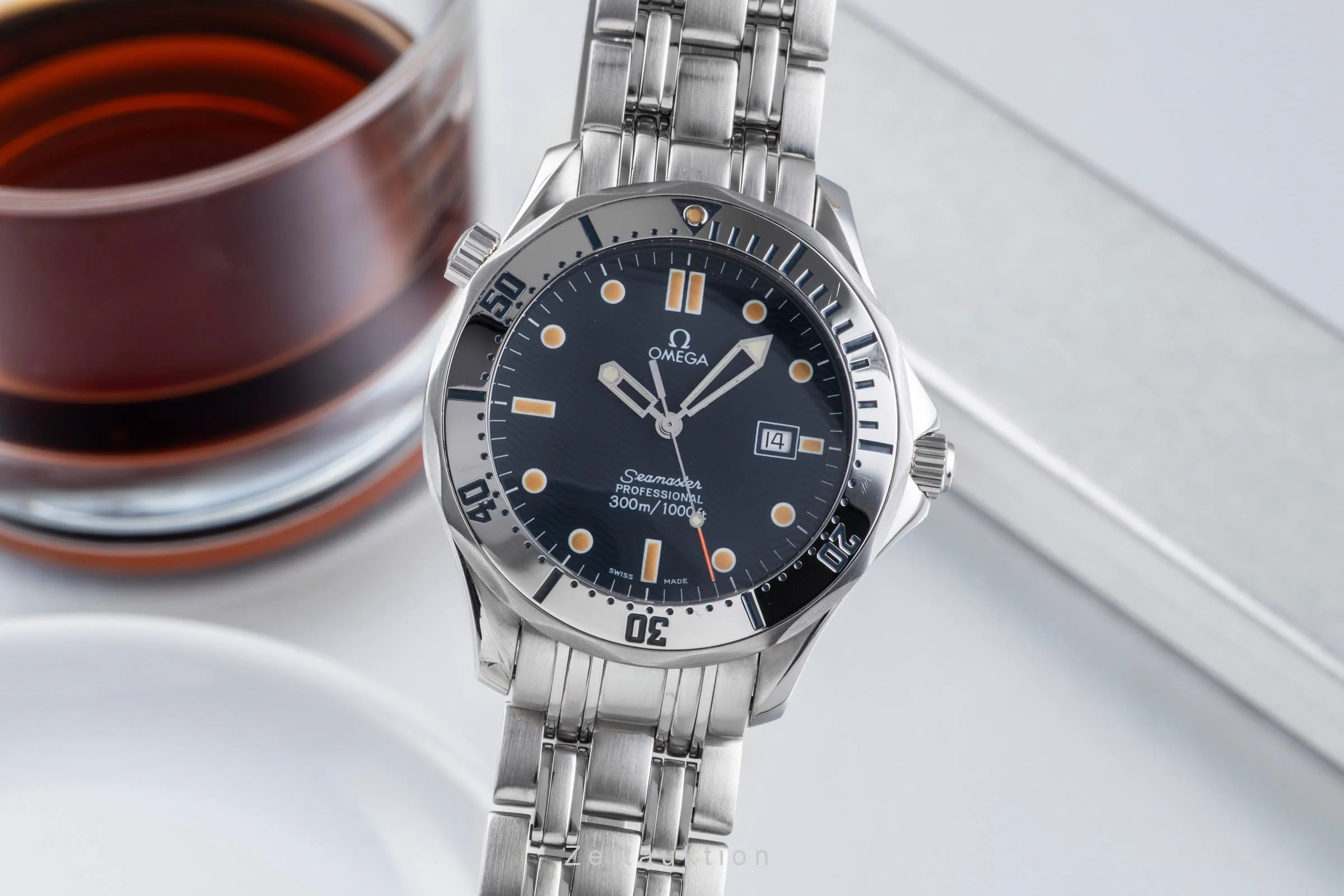Omega Seamaster steel quartz men's watch 2542.80.00  [2506060] - Image 2