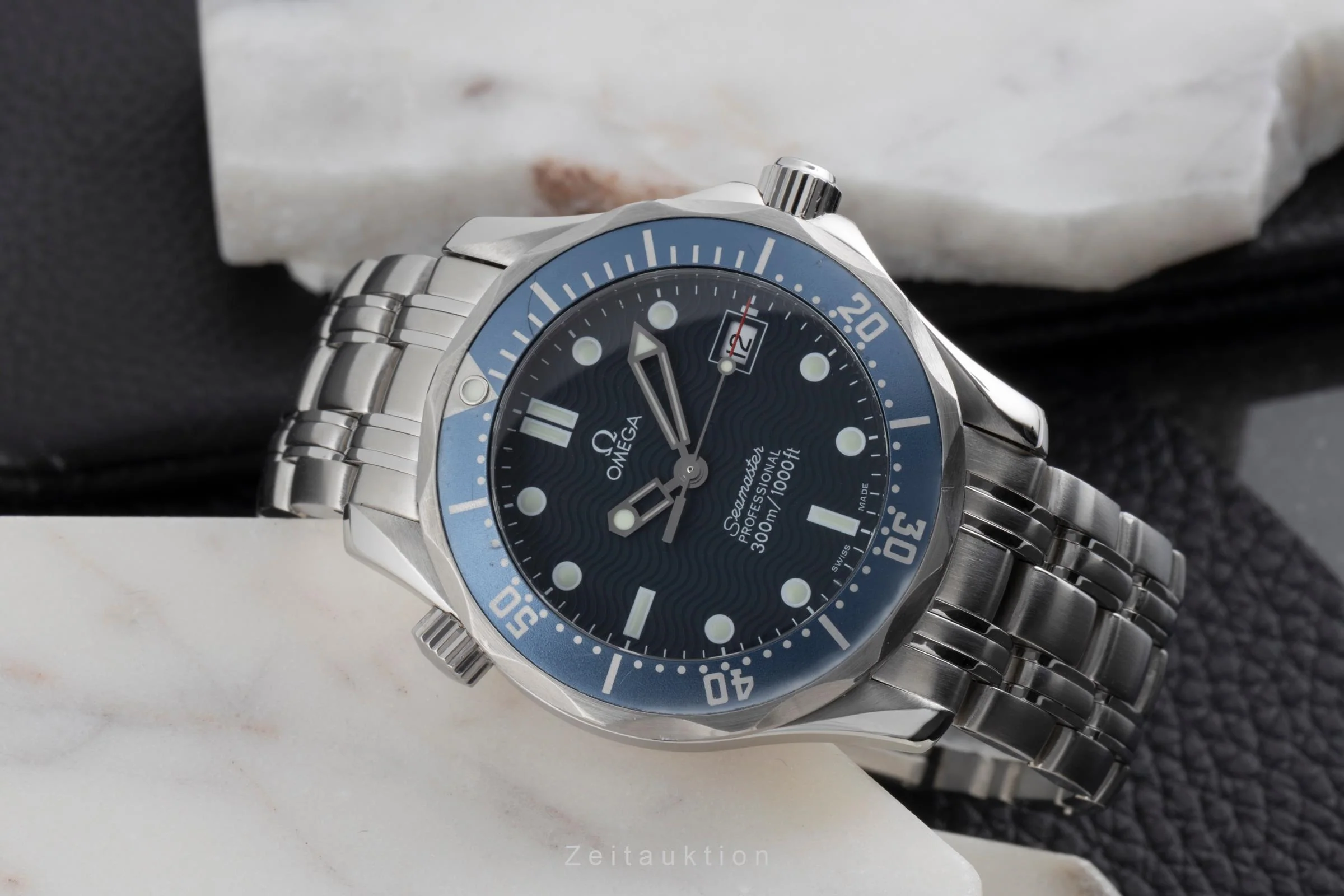 Omega Seamaster steel quartz men's watch 2561.80.00  [2503623] - Image 3