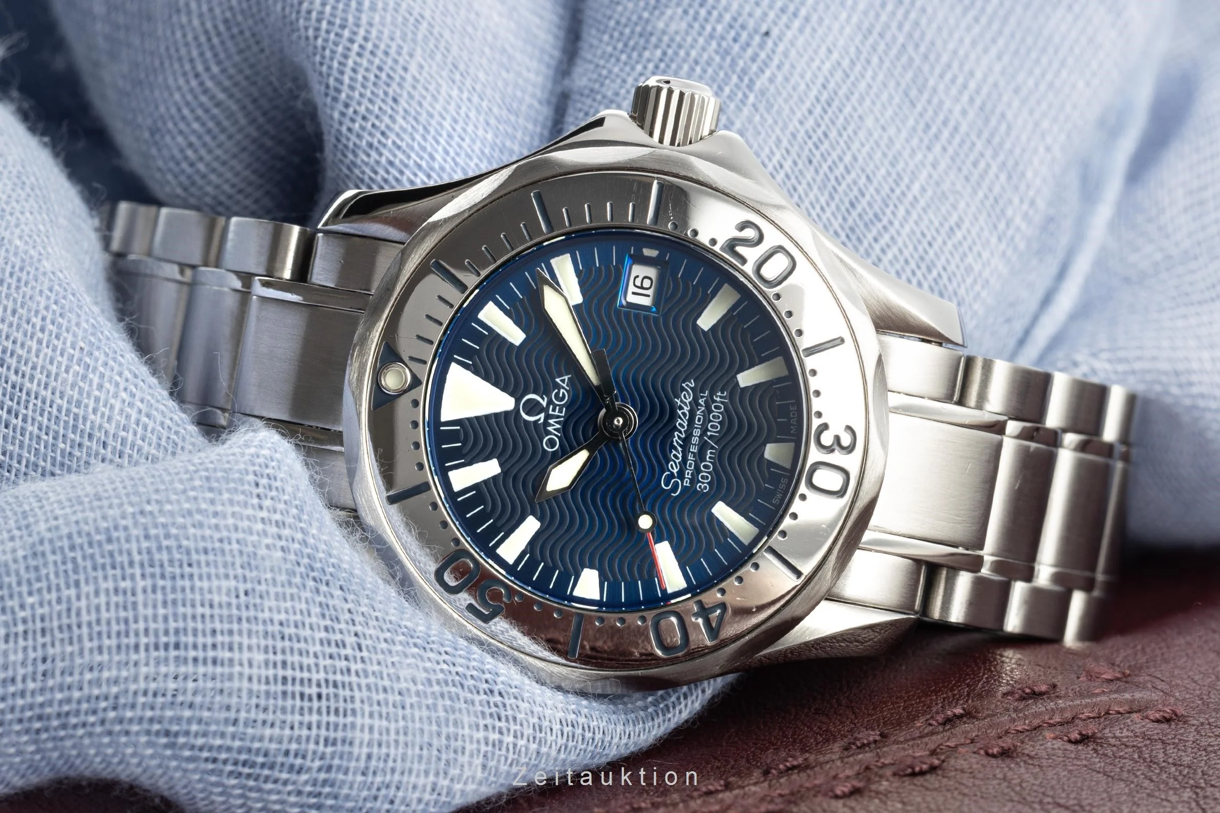 Omega Seamaster steel quartz women's watch 2285.80.00, 596.1640 LP: 4500EUR  [2200466] - Image 2