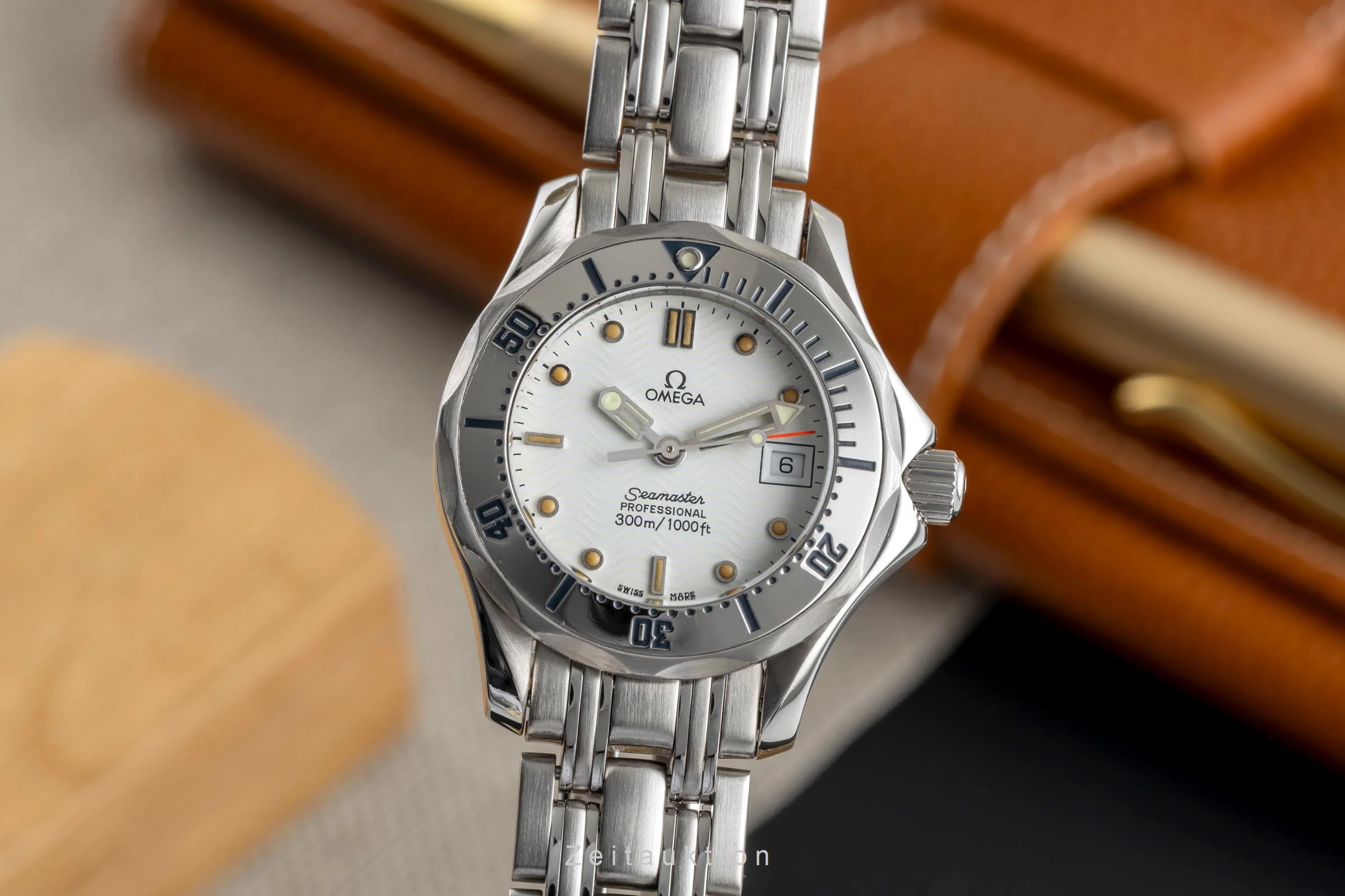 Omega Seamaster steel quartz women's watch 2582.20.00  [2504275] - Image 2