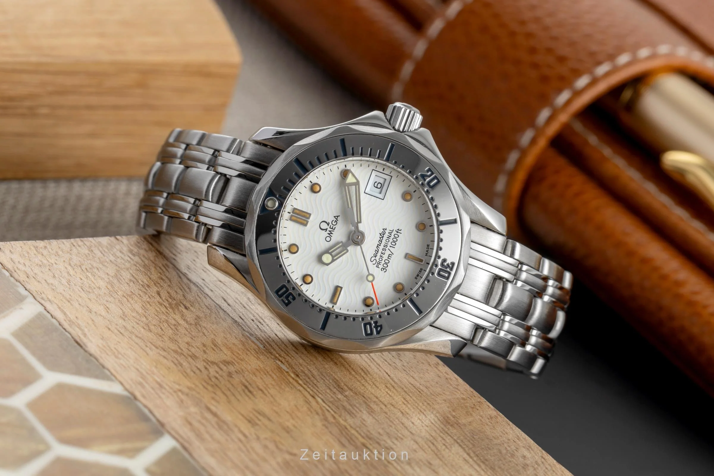 Omega Seamaster steel quartz women's watch 2582.20.00  [2504275] - Image 3
