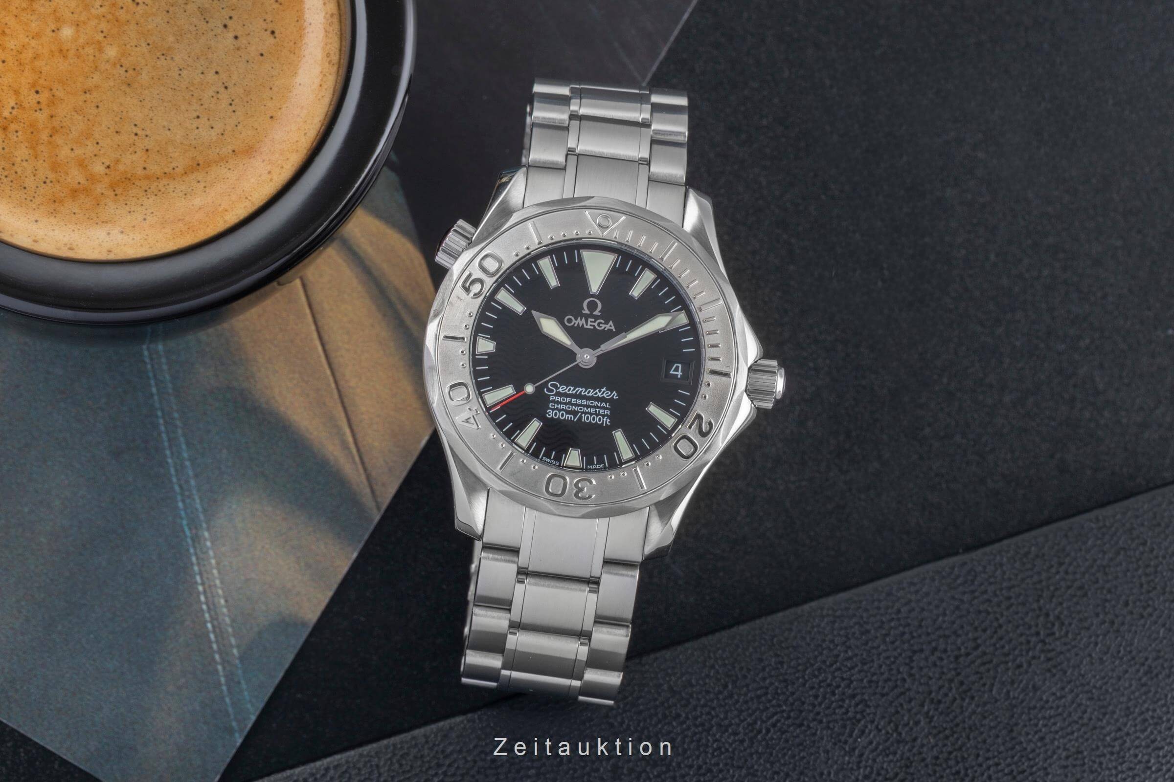 Omega Seamaster steel / white gold automatic men's watch 2236.50.00  [2501702] - Image 4